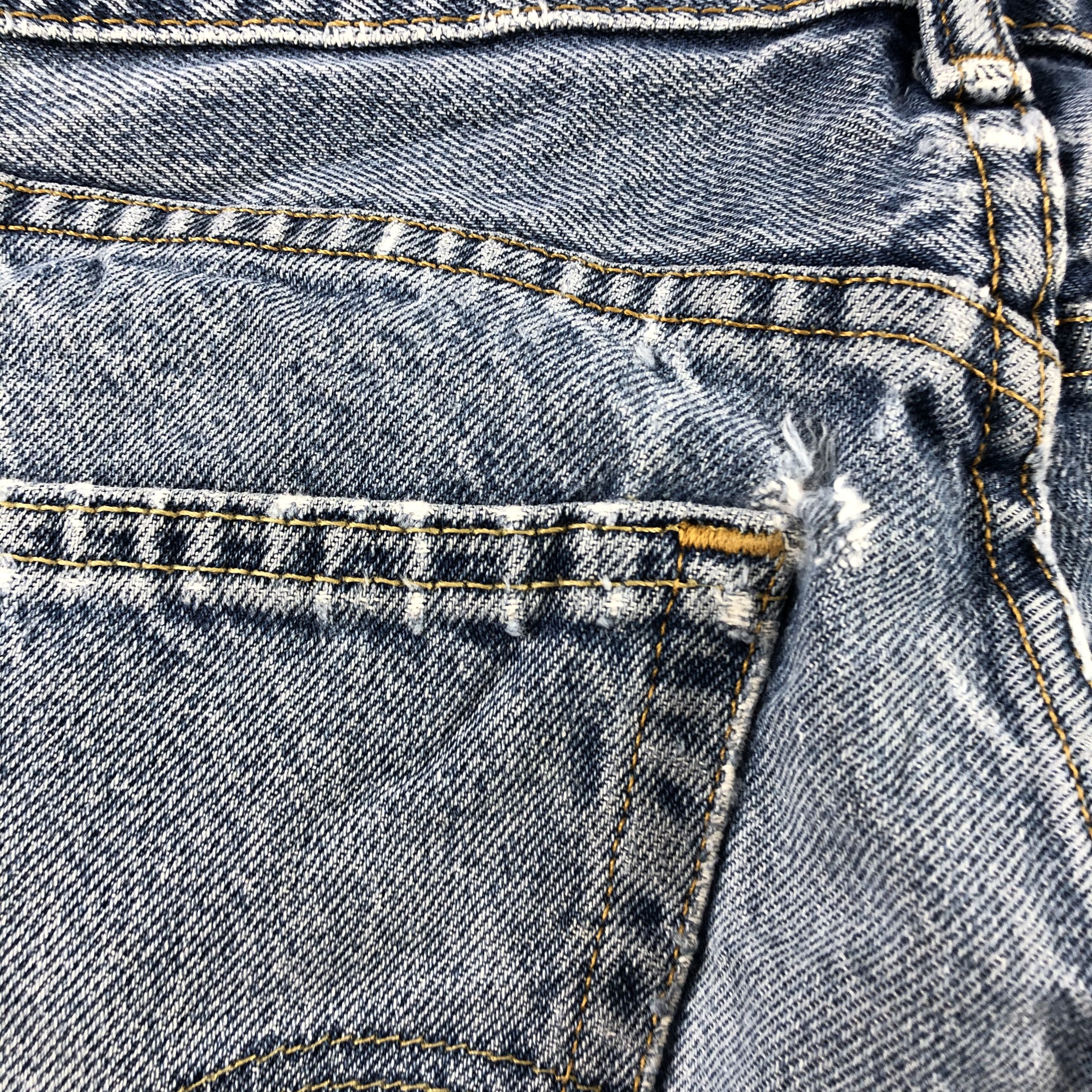 Levi's × Vintage Vintage Blue Wash Levis 505 Jeans-JM3076 Size US 33 - 8 Thumbnail