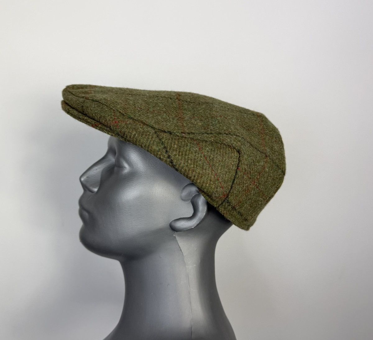 Harris Tweed Beautiful Harris Tweed Vintage 90's Wool Cap Size ONE SIZE - 1 Thumbnail