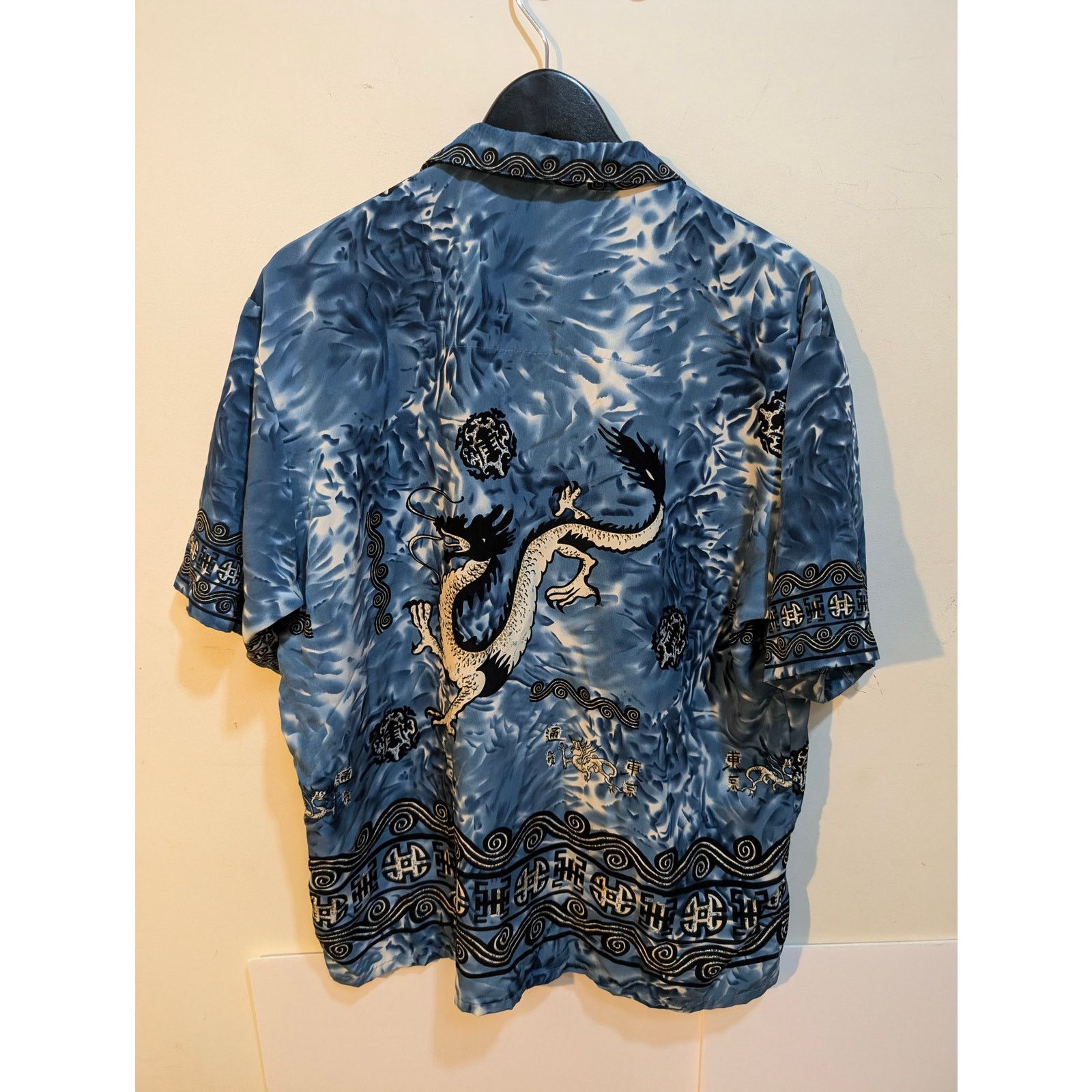 Pineapple Connection Vintage Pineapple Connection Mythic Origins Dragon 90s Sz M Size US M / EU 48-50 / 2 - 4 Thumbnail