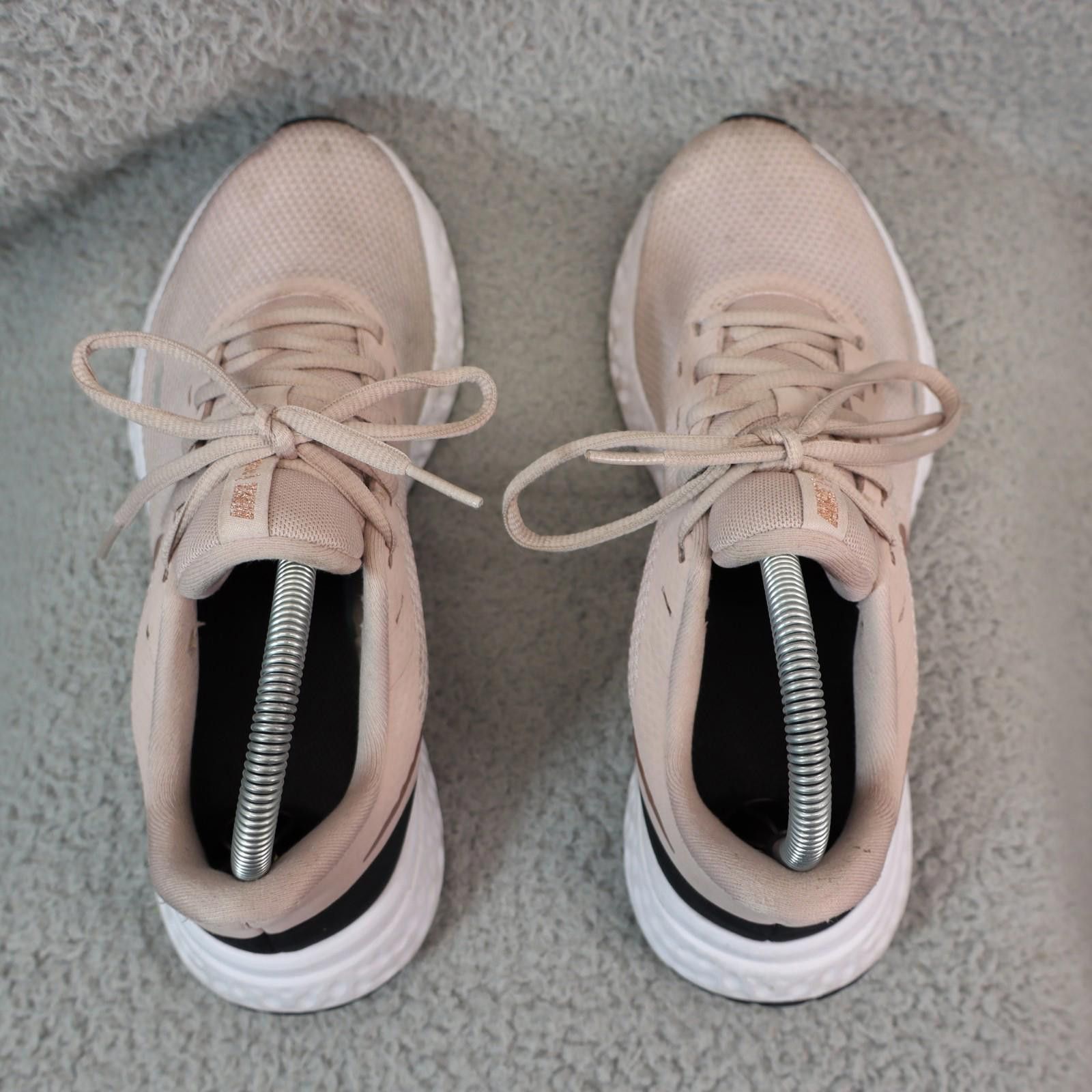 Nike Nike Womens Revolution 5 BQ3207-600 Pink Running Size 8 Size US 8 / IT 38 - 6 Thumbnail