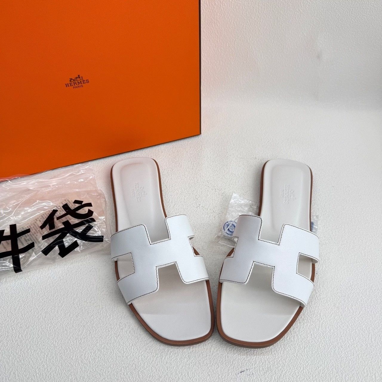 Hermes Hermes White Sandals us_6-5 Women Size US 6.5 / IT 36.5 - 1 Thumbnail