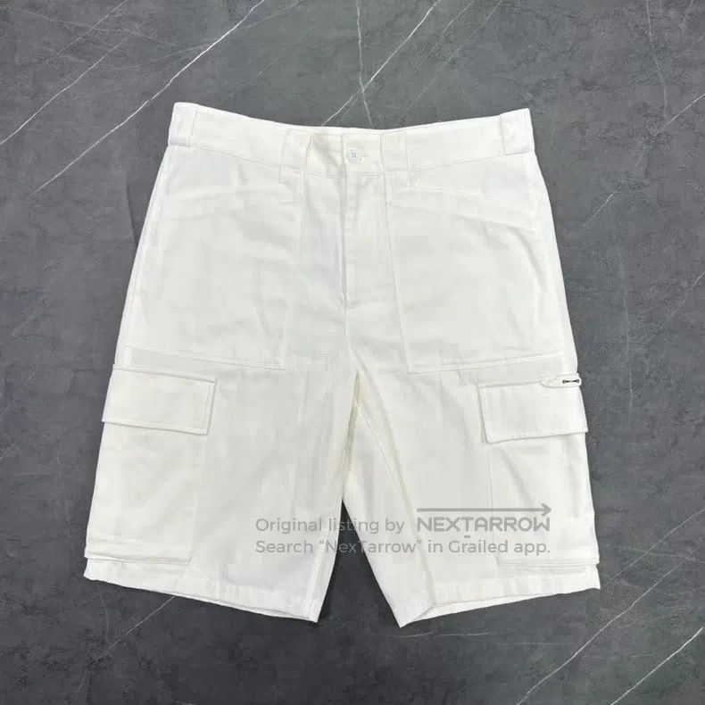 Louis Vuitton Louis Vuitton White cargo shorts Size US 42 / EU 58 - 1 Thumbnail