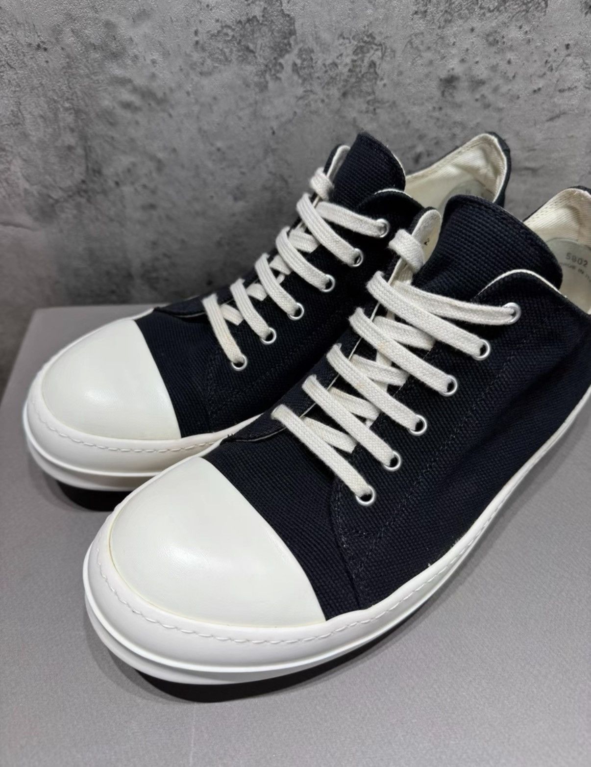 Rick Owens Rick Owens DRKSHDW Low Top Ramones K37 Size US 9 / EU 42 - 2 Thumbnail