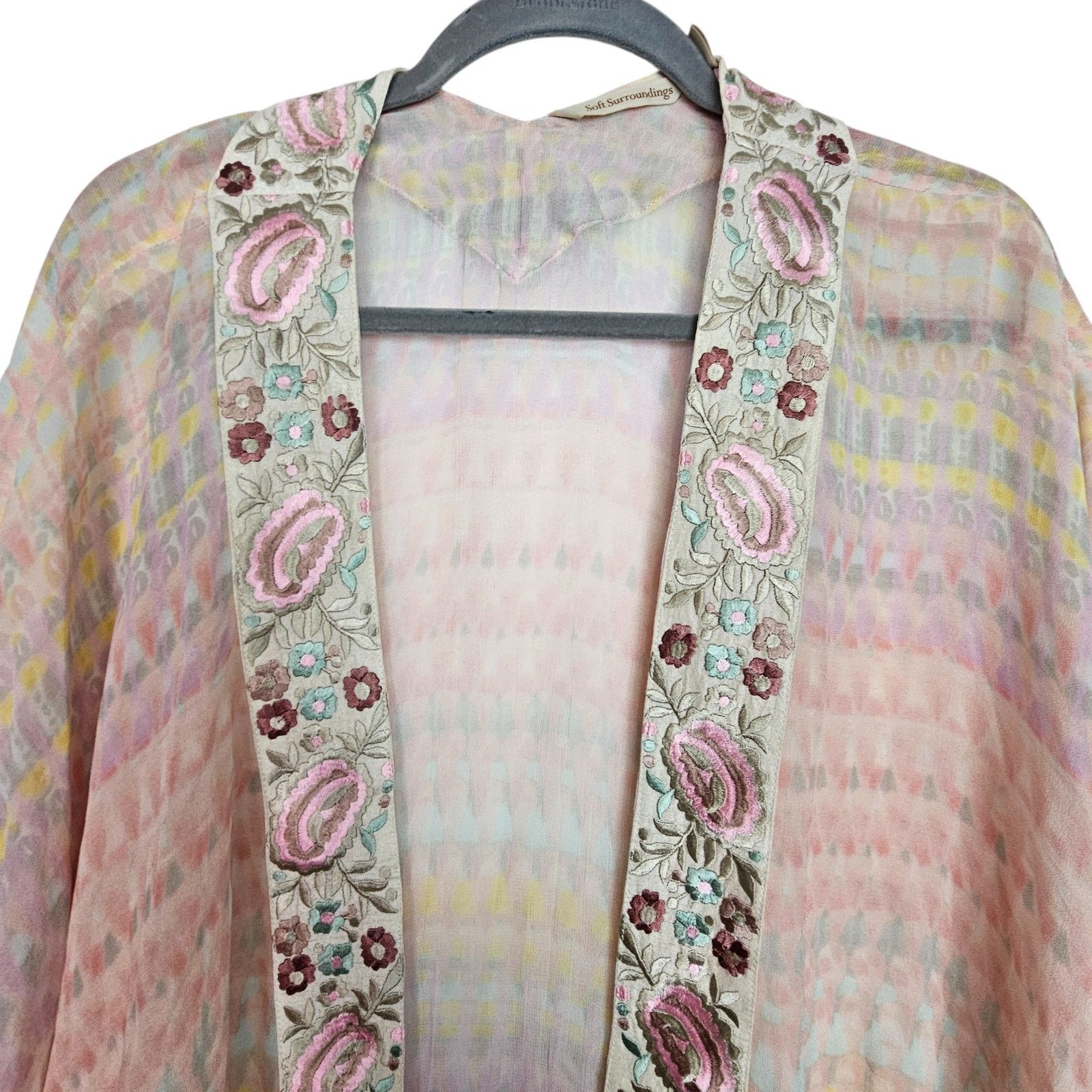 Soft Surroundings Soft Surroundings Floral Embroidered Kimono S/M Boho Cottage Size S / US 4 / IT 40 - 3 Thumbnail