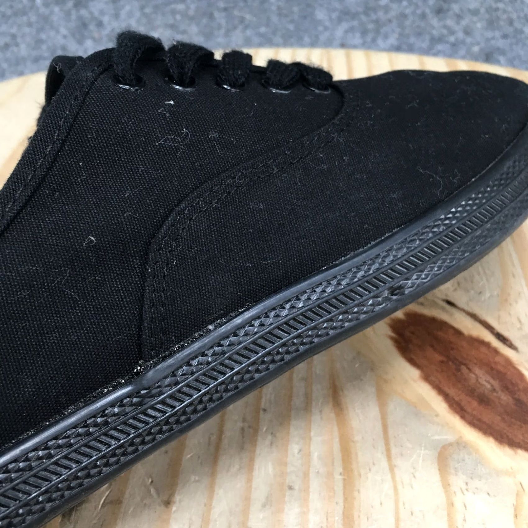 Vintage Universal Thread Shoes Womens 9 Lunea Lace-Up Sneakers Black Canvas Low Top Casual Shoes Womens Mens Girls Fashion Footwear Size M / US 6-8 / IT 42-44 - 5 Thumbnail