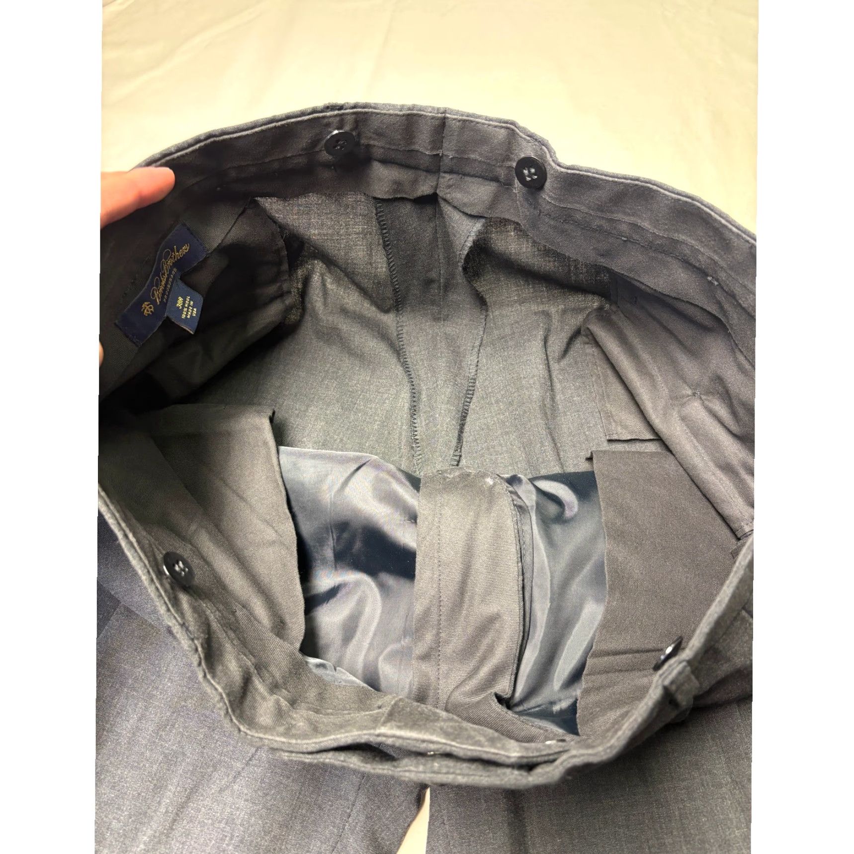 Brooks Brothers Brooks Brothers Brooksease Mens W38L28 Charcoal Gray Wool Pleated Cuffed USA Suit Pants Size 38R - 4 Thumbnail