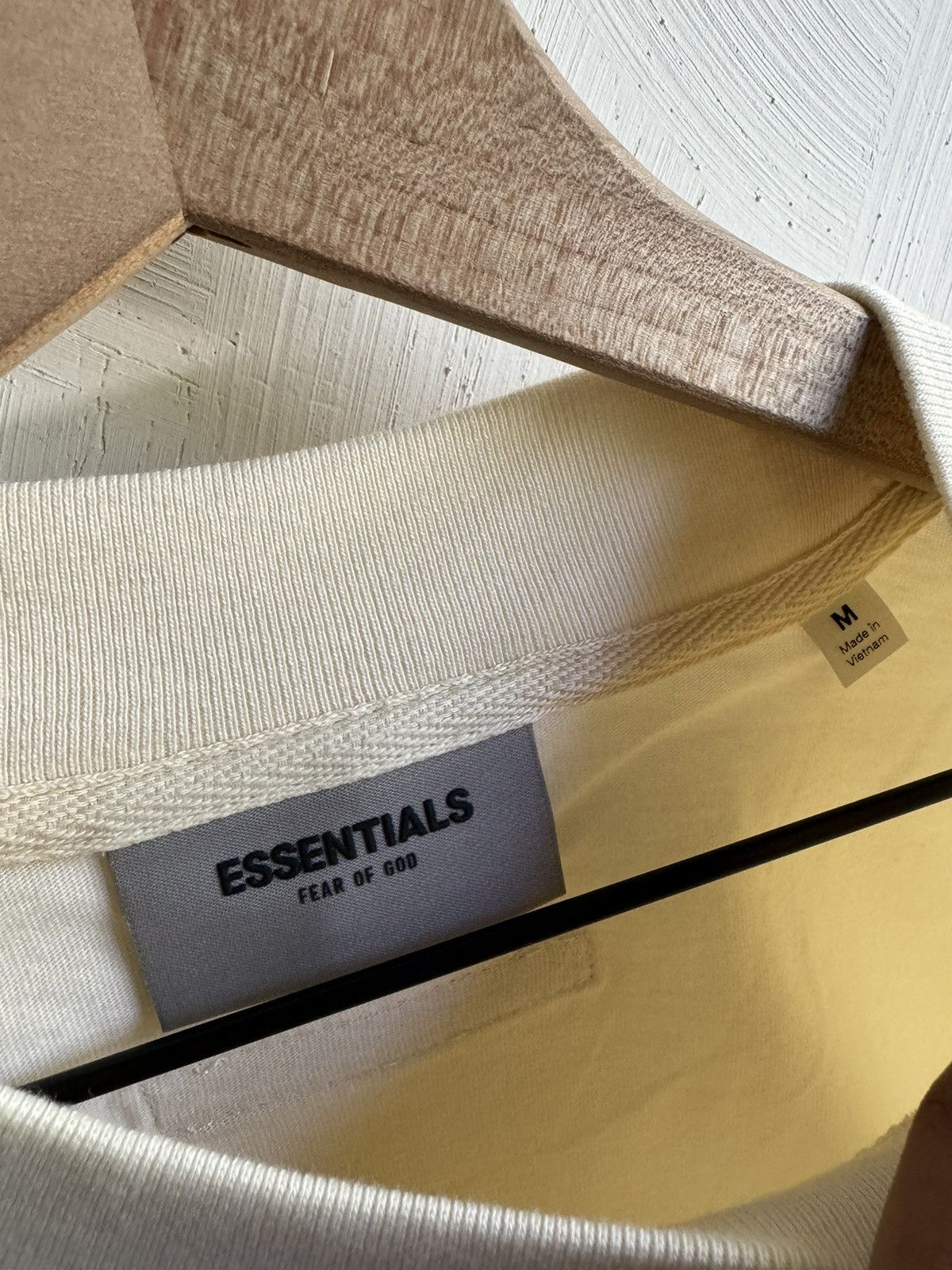 Essentials Fear Of God Essentials SS20 Applique logo Tee Cream Size US M / EU 48-50 / 2 - 3 Thumbnail