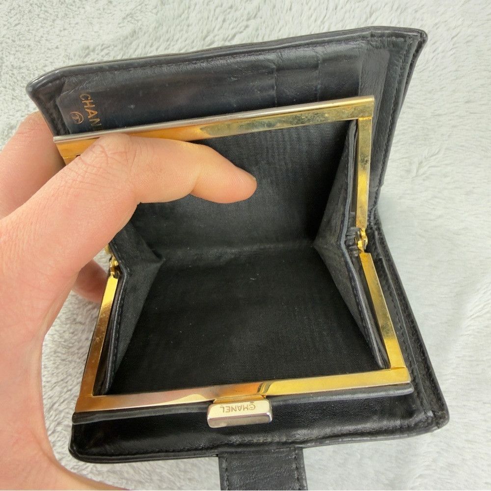 Chanel Chanel CC Logo Grained Calfskin Bifold Wallet Black Authent Size ONE SIZE - 7 Thumbnail