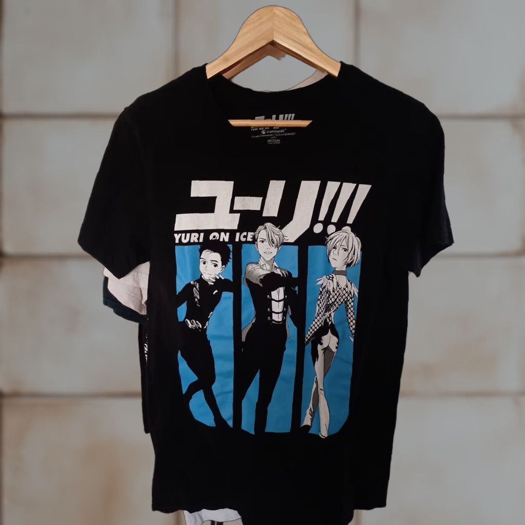 Vintage Yuri On Ice Anime Crunchyroll T-shirt M Black Men Adult Shirt Size US M / EU 48-50 / 2 - 1 Thumbnail