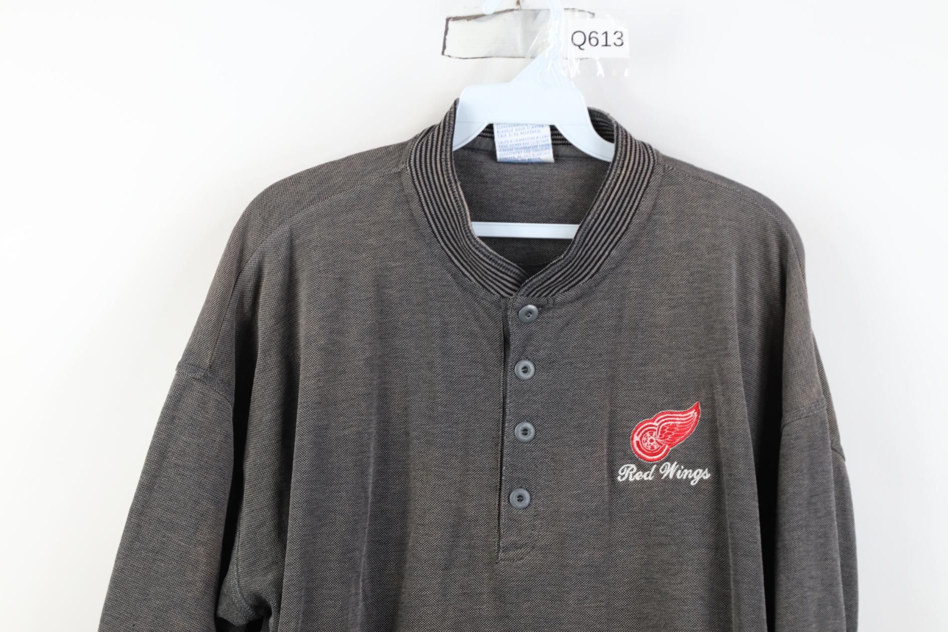 Vintage Vintage 90s Sun Faded Red Wings Hockey Knit Henley T-Shirt Size US XL / EU 56 / 4 - 2 Thumbnail