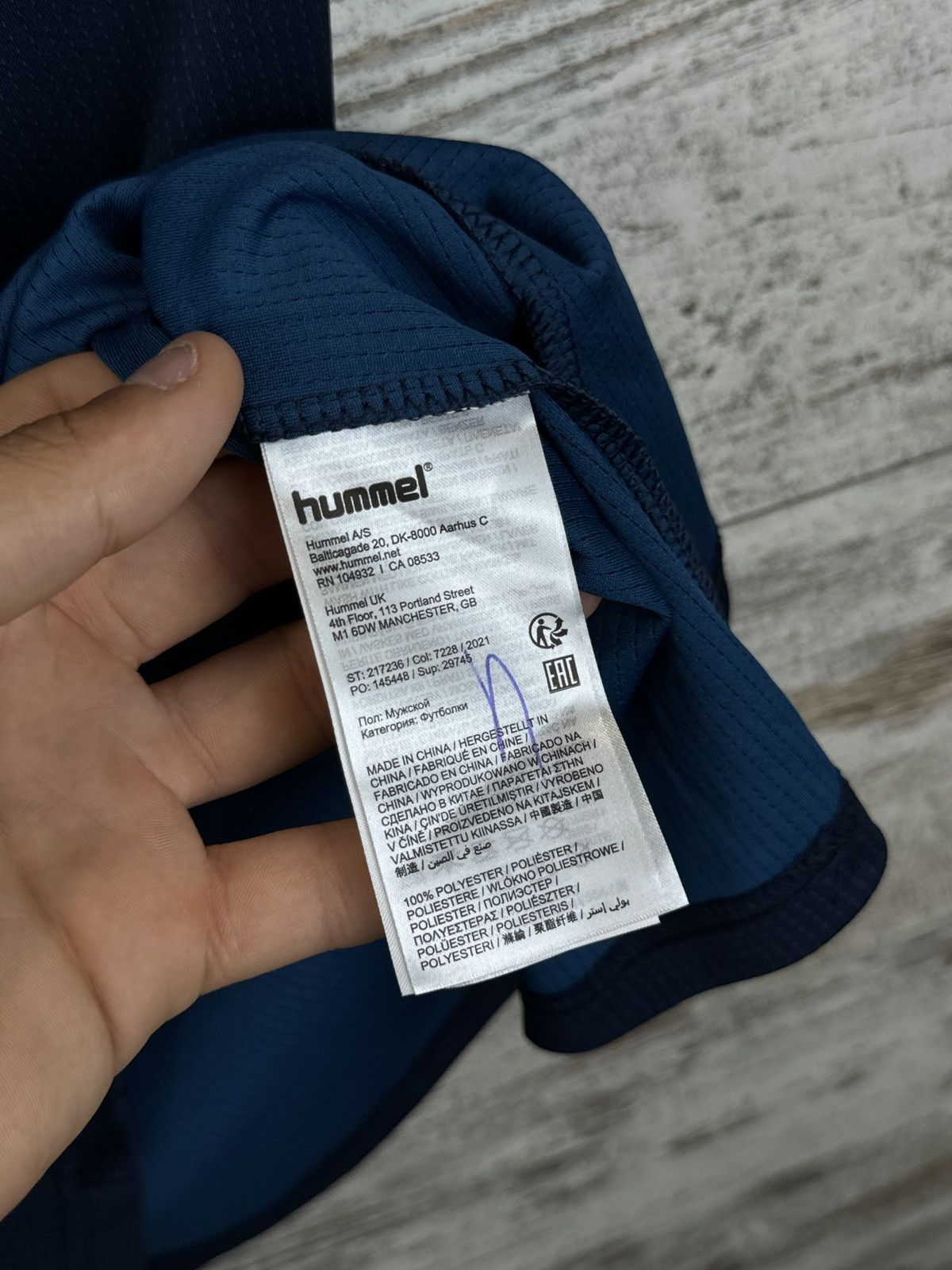 Hummel Mens Hummel Everton FC T-shirt soccer jersey home away Size US L / EU 52-54 / 3 - 9 Thumbnail