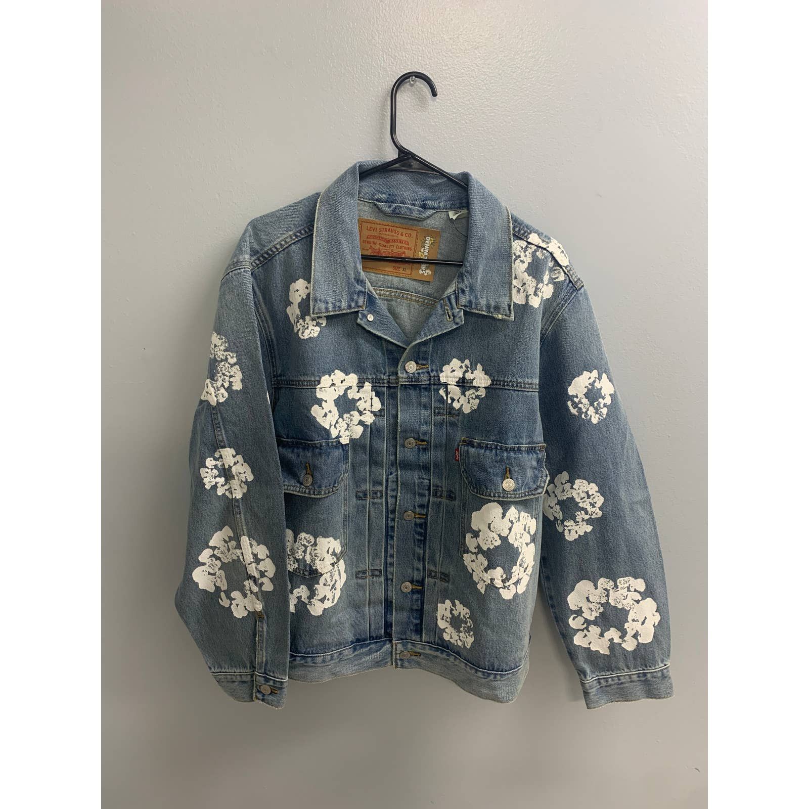 DENIM TEARS Denim Tears x Levi’s Cotton Wreath Denim Jacket Size XLarge ...