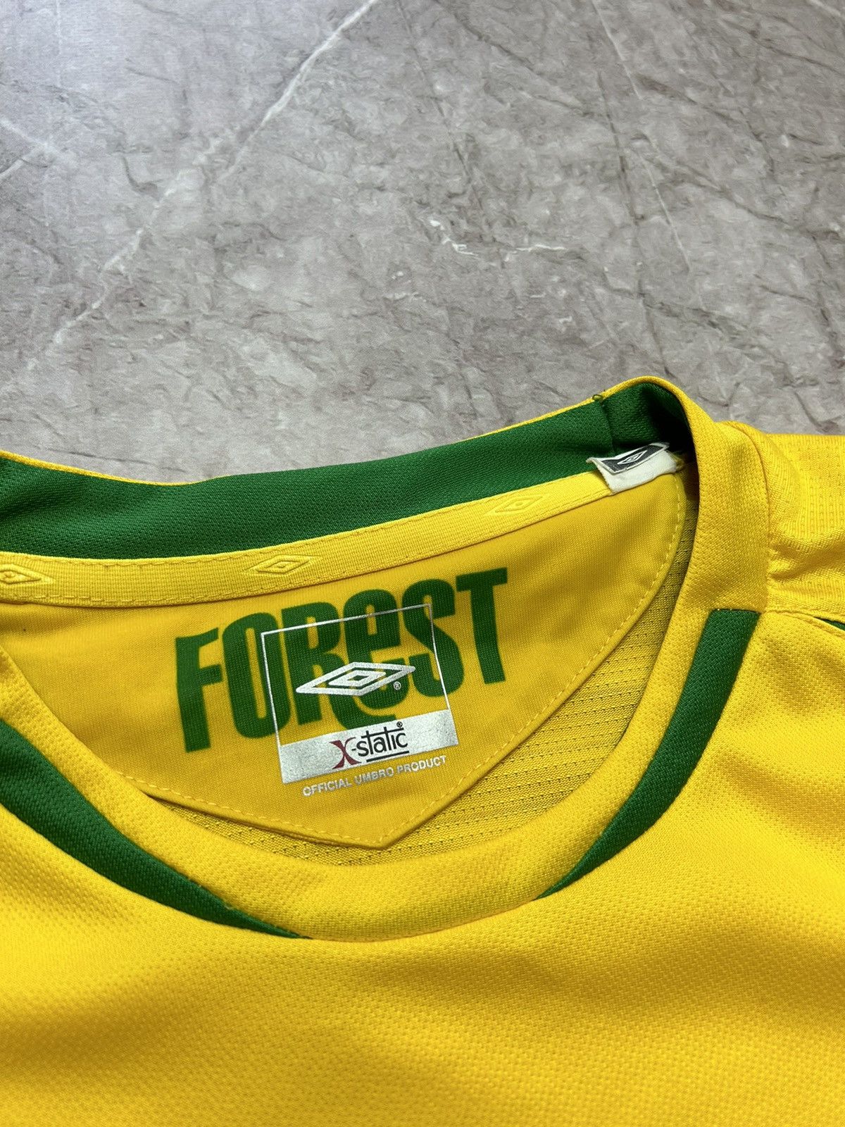 Umbro × Vintage Nottingham Forest 2003 2004 Home Football Shirt Rare Kit tee Size US M / EU 48-50 / 2 - 4 Thumbnail
