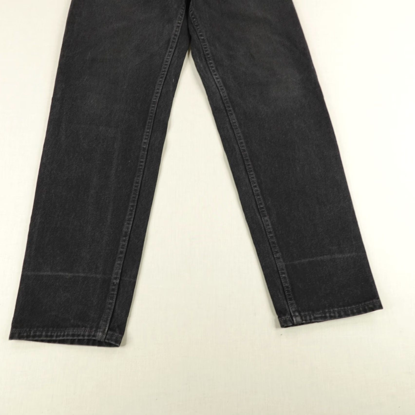 Levi's VINTAGE Levi's Jeans Mens 31x32 Denim 550 Relaxed Tapered Fit 90s Black Leather Label 550 Mens 90s Denim Jeans Size US 28 / EU 44 - 3 Thumbnail