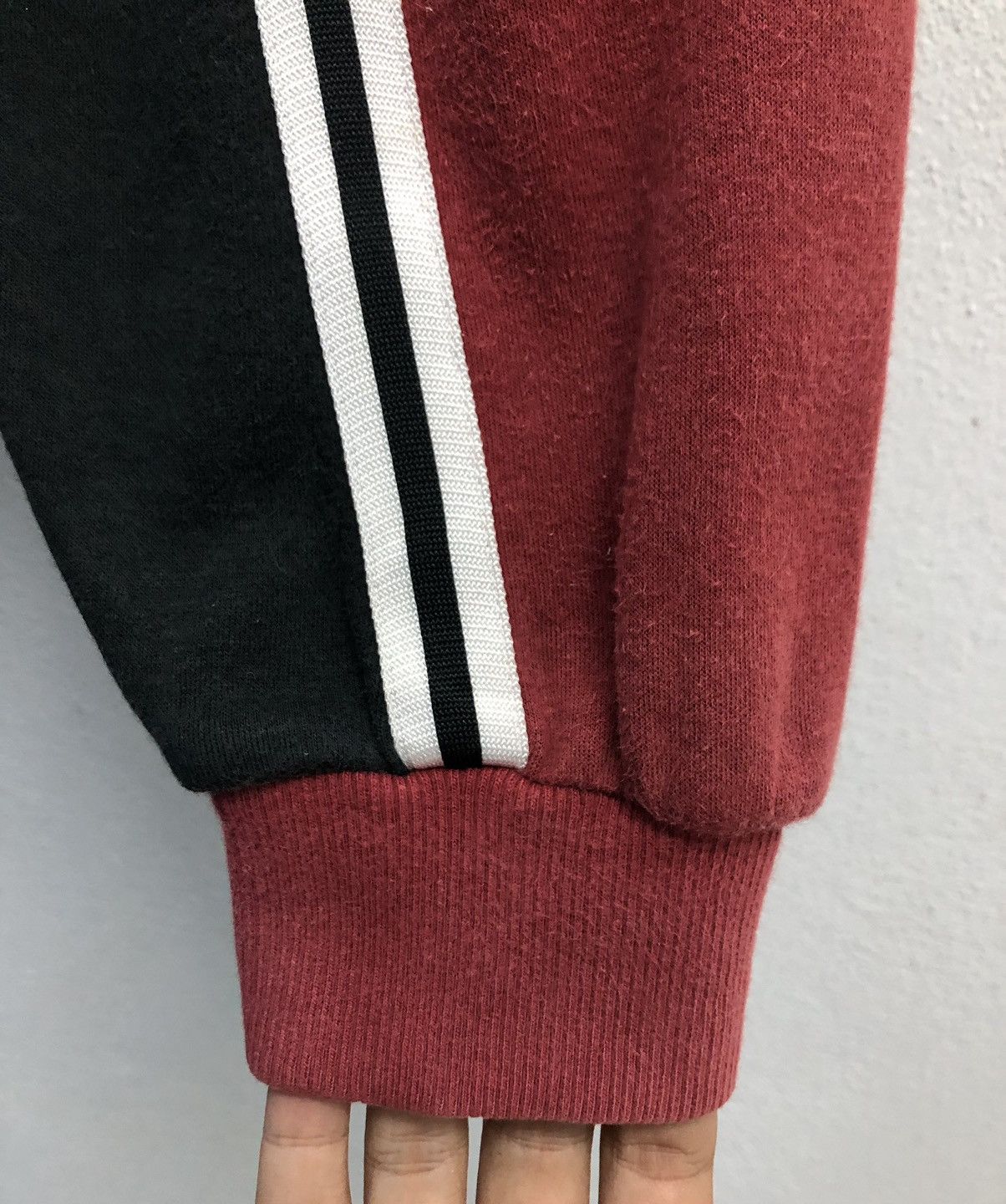 Wilson Wilson USA Chicago Colorblock Hoodie - Maroon/Black Size US L / EU 52-54 / 3 - 7 Thumbnail