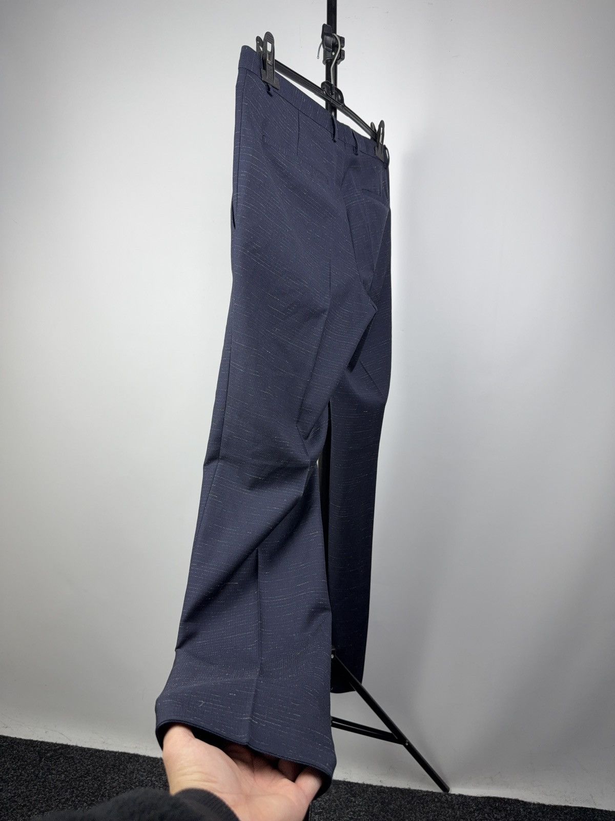 Hugo Boss Luxury 00s Hugo Boss Textured Formal Pants Navy Slim Dress Size US 32 / EU 48 - 9 Thumbnail