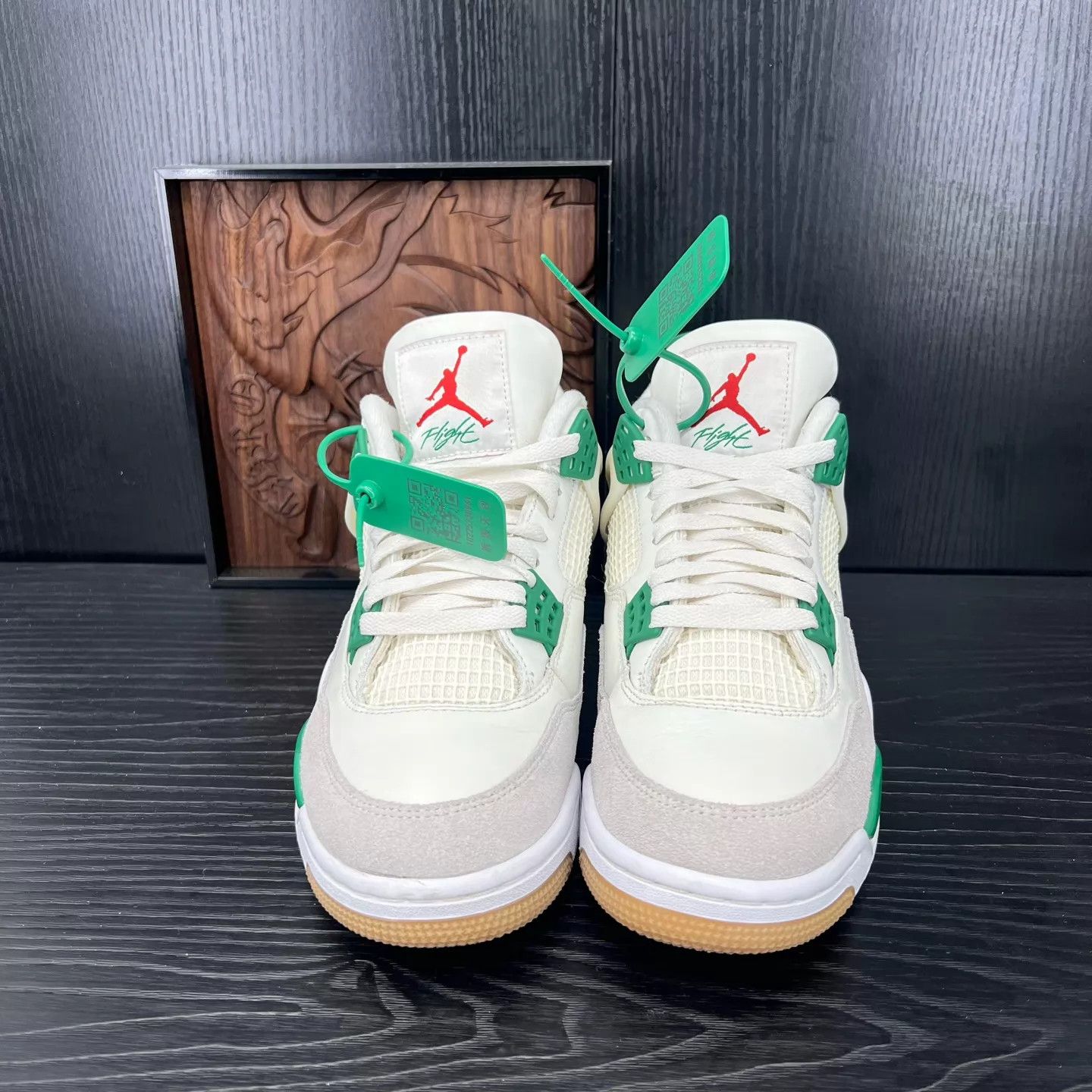 Nike AJ4 SB White Green 42 99 New Worn 2x Size US 8.5 / EU 41-42 - 4 Thumbnail