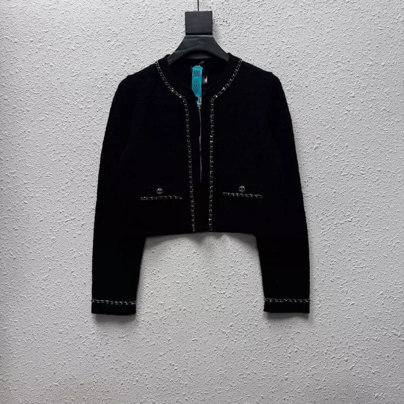 Chanel Chanel 23B black gold chain leather chain cashmere cardiga Size XS / US 0-2 / IT 36-38 - 1 Thumbnail