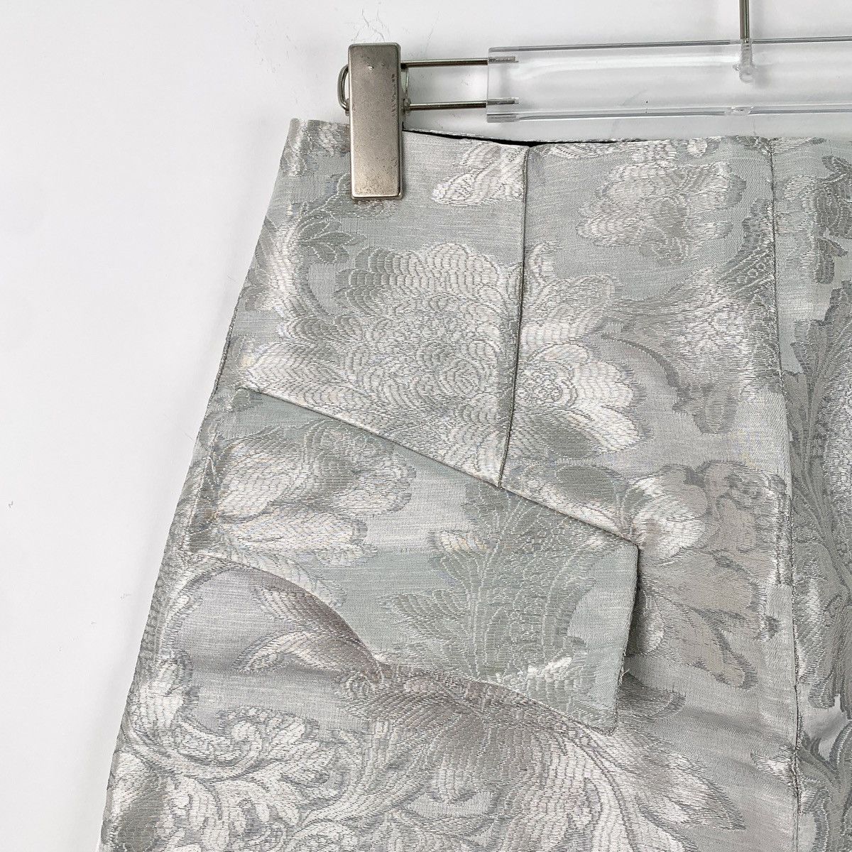 Louis Vuitton Louis Vuitton Silver Floral Embroidered Zip Skirt K26WX Size 25" / US 0 / IT 36 - 3 Thumbnail