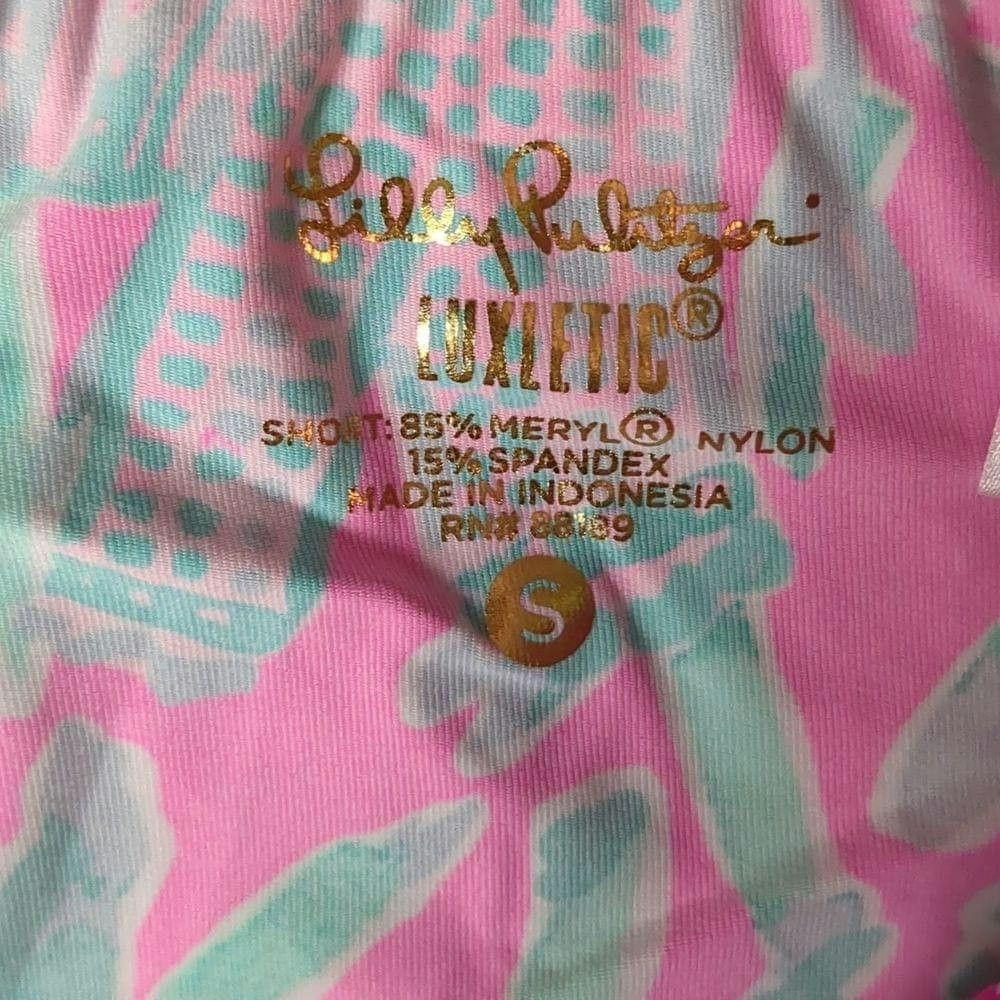 Lilly Pulitzer Lilly Pulitzer luxletic shorts size small Size 27" / US 4 / IT 40 - 2 Thumbnail