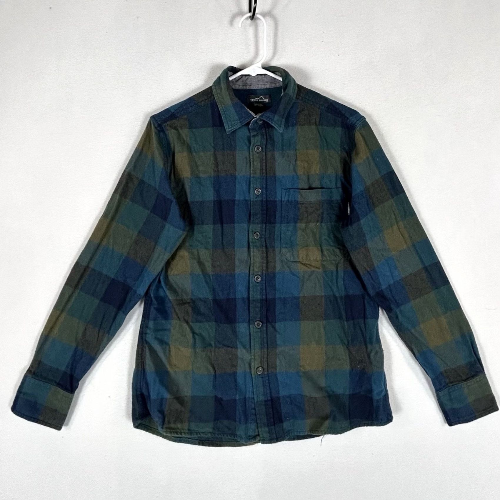 Eddie Bauer Eddie Bauer Button-Up Long Sleeve Shirt Mens Small Green Blue Plaid L/S Casual Travel Front Pocket Multicolor Cotton Flannel Relaxed Fit Men Size US S / EU 44-46 / 1 - 2 Thumbnail