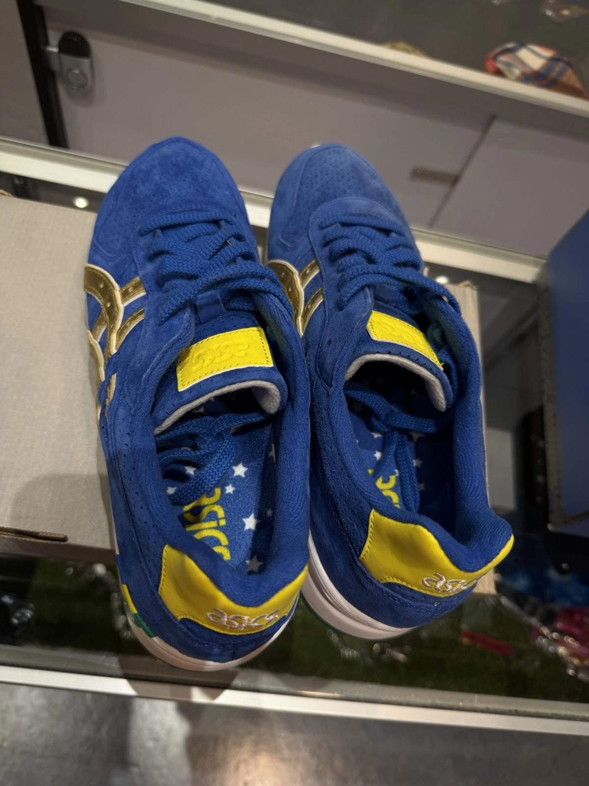 Asics ASICS GEL-Lyte GT II x KITH Ronnie Fieg “Brazil” - Size 11 Size US 11 / EU 44 - 11 Thumbnail