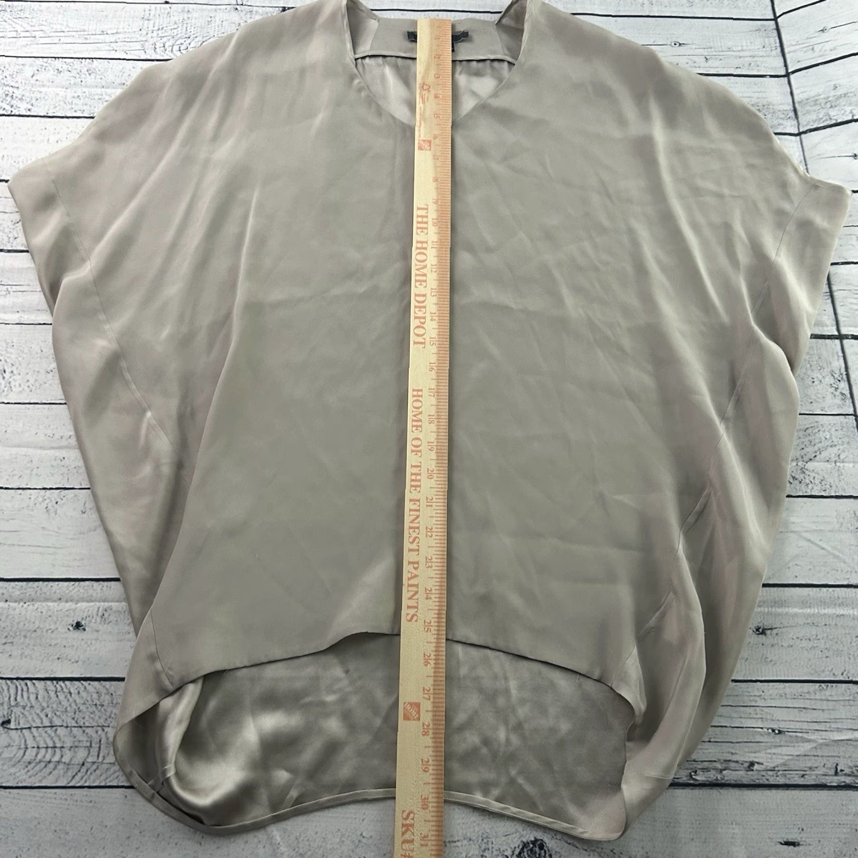 Vince Vince Blouse Shirt Women's M Tan Silk 100% Short Sleeve Size M / US 6-8 / IT 42-44 - 3 Thumbnail