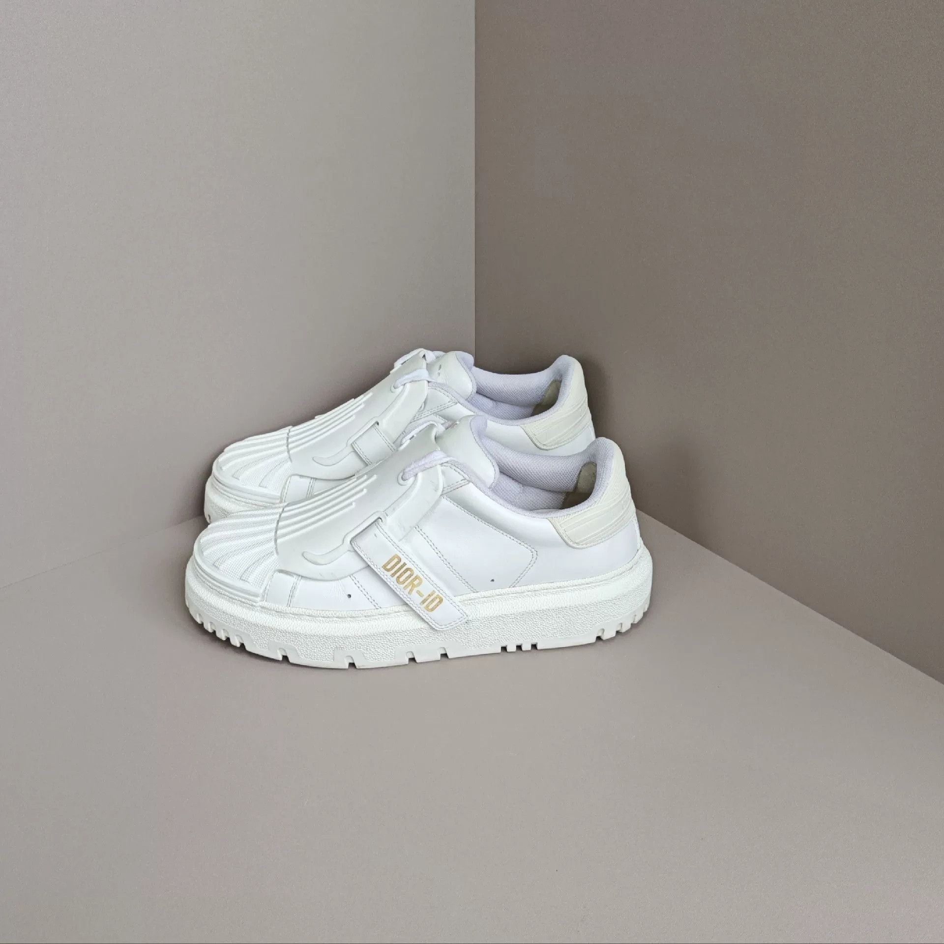 Dior Dior Lowtop Sneakers us_7 Women Size US 7 / IT 37 - 1 Thumbnail