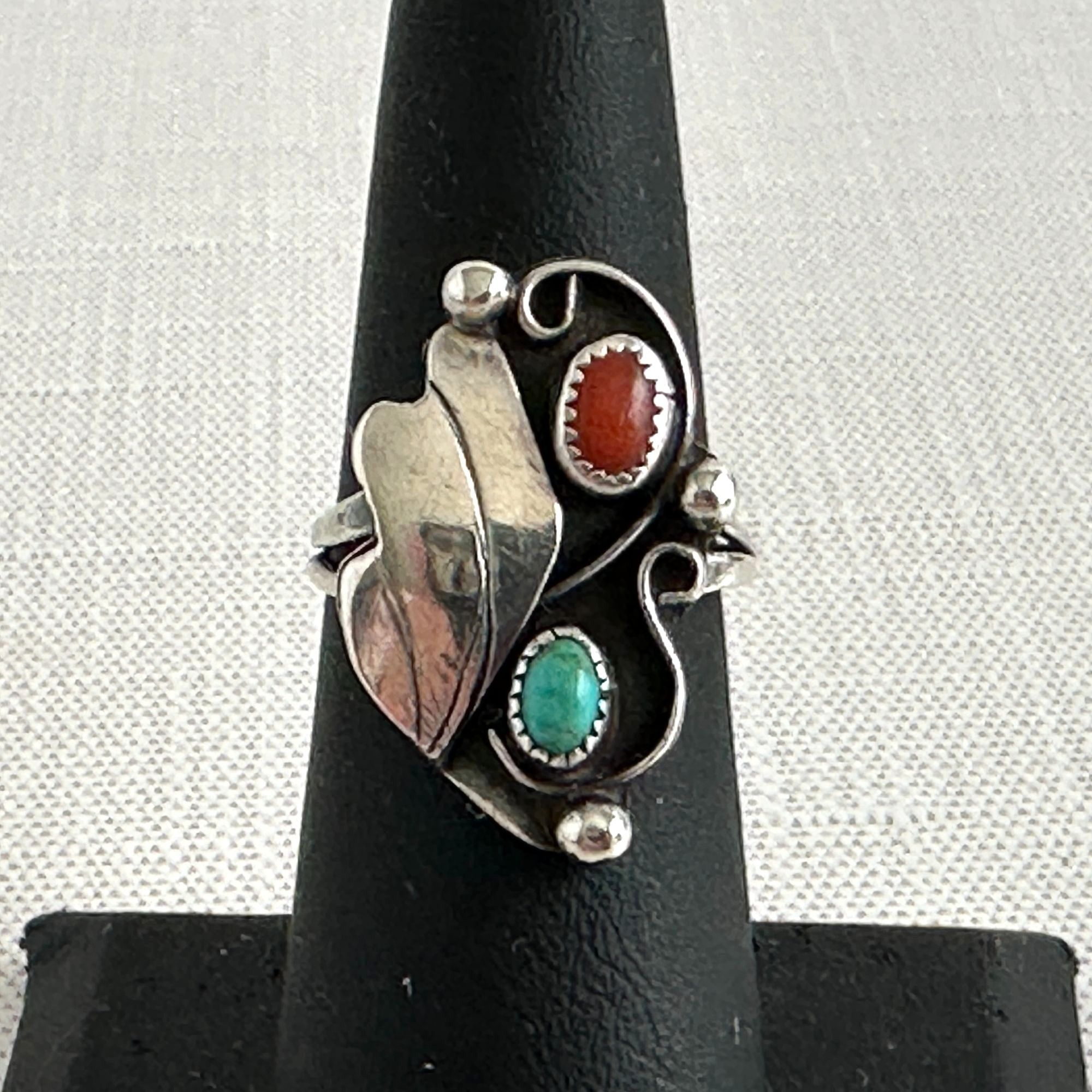 Native Native American Navajo Sterling Silver Turquoise and Coral R Size ONE SIZE - 2 Thumbnail