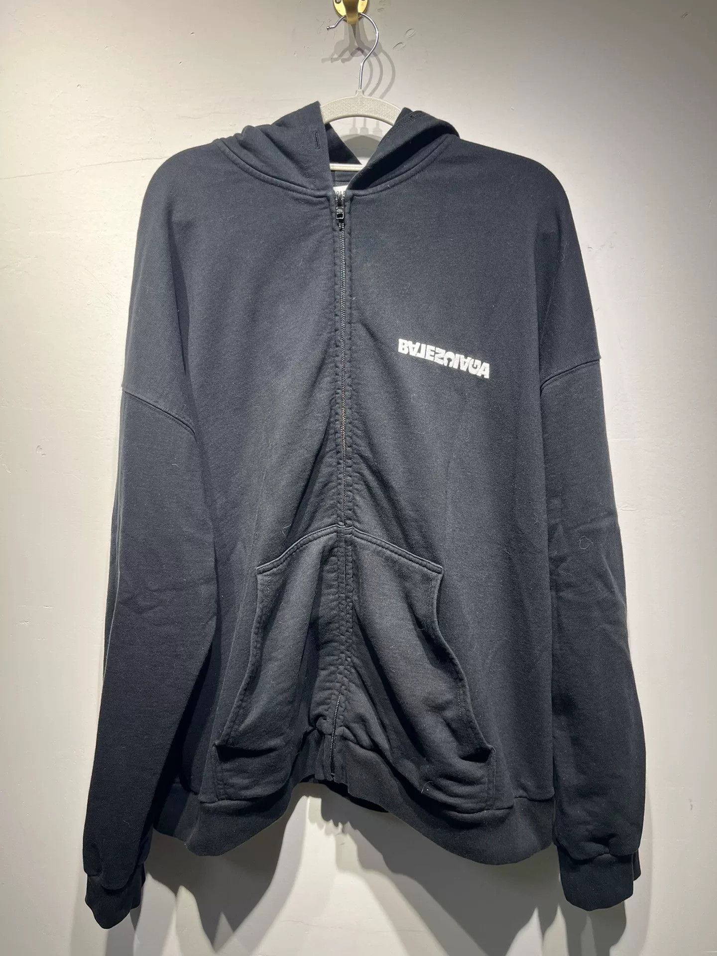 Balenciaga Balenciaga Retro Embroidered Jacket 2 Women Size XS / US 0-2 / IT 36-38 - 1 Thumbnail