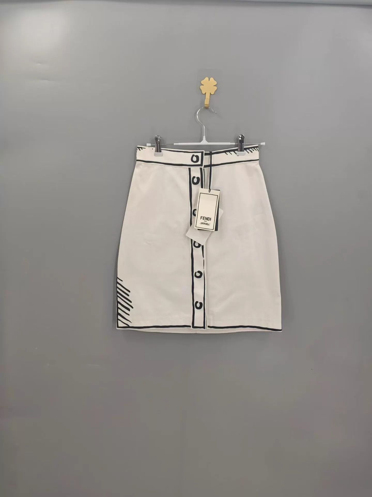 Fendi Fendi Comic Line Logo Skirt 36 Size 25" / US 0 / IT 36 - 1 Thumbnail