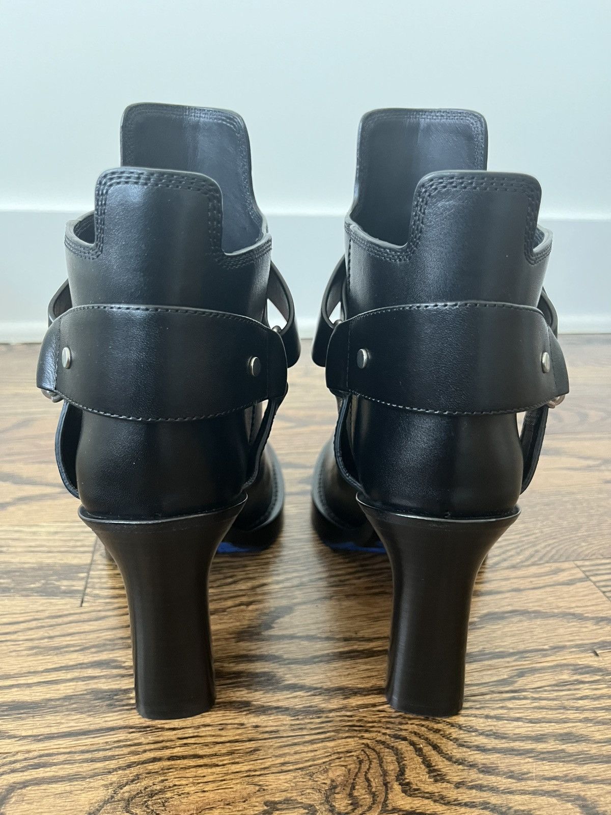 Burberry Burberry Leather Stirrup Low Boots Size US 8 / IT 38 - 14 Thumbnail