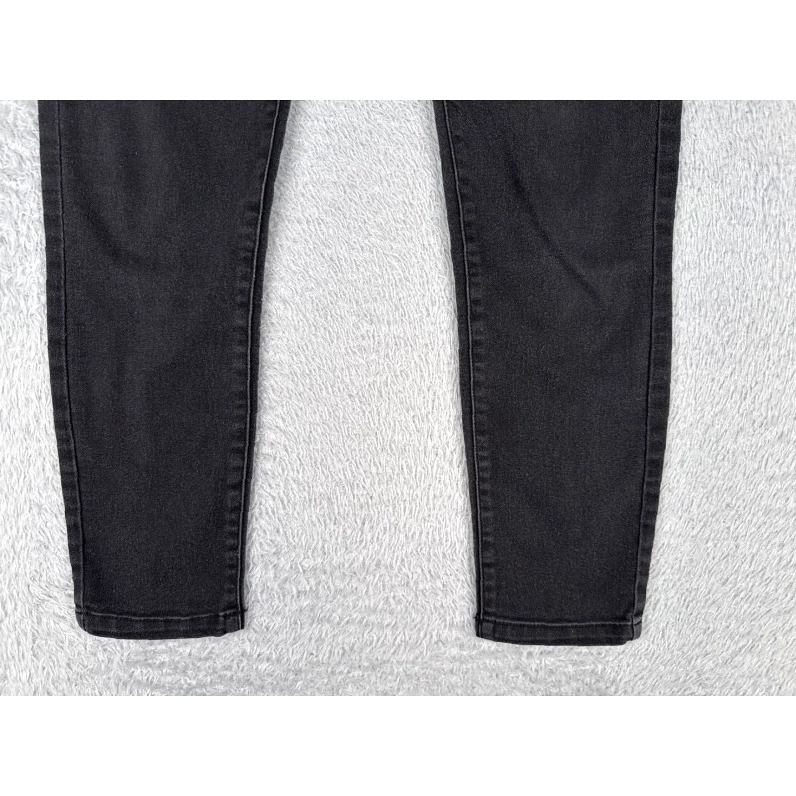 Jones New York Jones New York Jeans Womens 8 Black Denim Mid Rise 30x28 Skinny 5-Pocket Distressed Cotton Denim Rock Southwestern Mens Womens Girls? Wait ends. Size 30" / US 8 / IT 44 - 2 Thumbnail