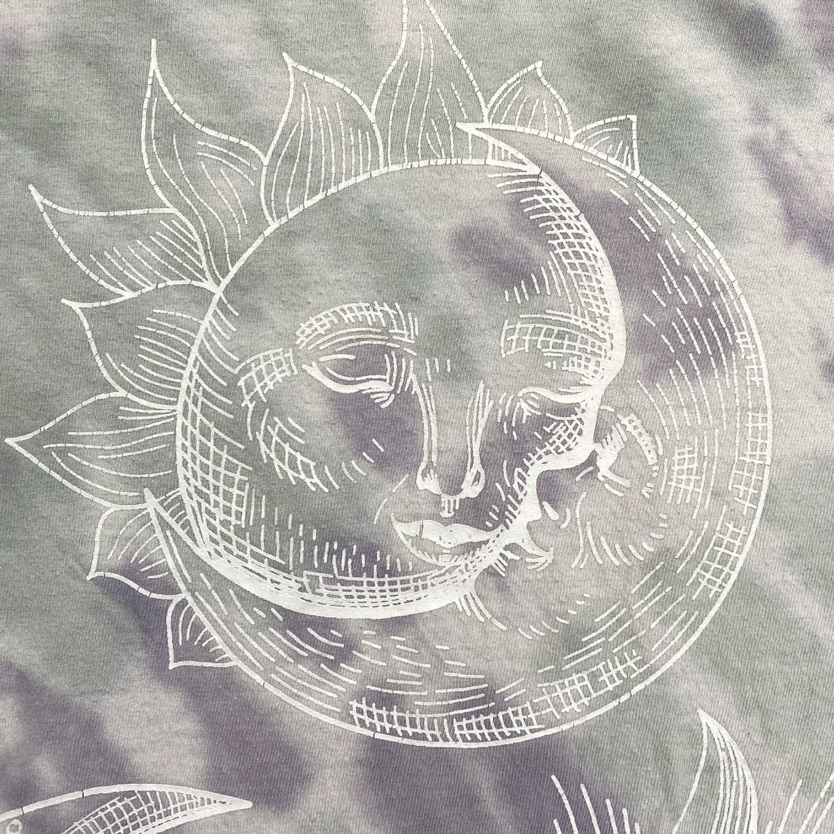 Vintage VINTAGE Desert Dreamer Women's T-Shirt Boxy Fit Summer Tie Dye Purple White Short Sleeve Moon Sun Boho Casual Size L / US 10 / IT 46 - 4 Thumbnail