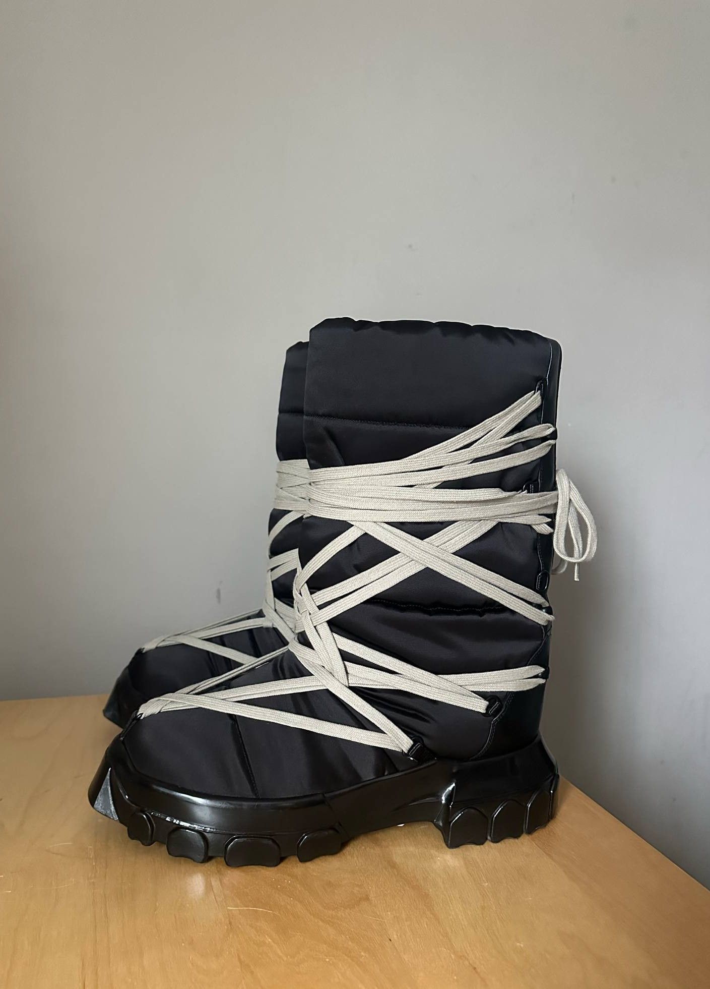 Rick Owens Rick Owens lunar boots megalace Size US 10 / EU 43 - 1 Thumbnail