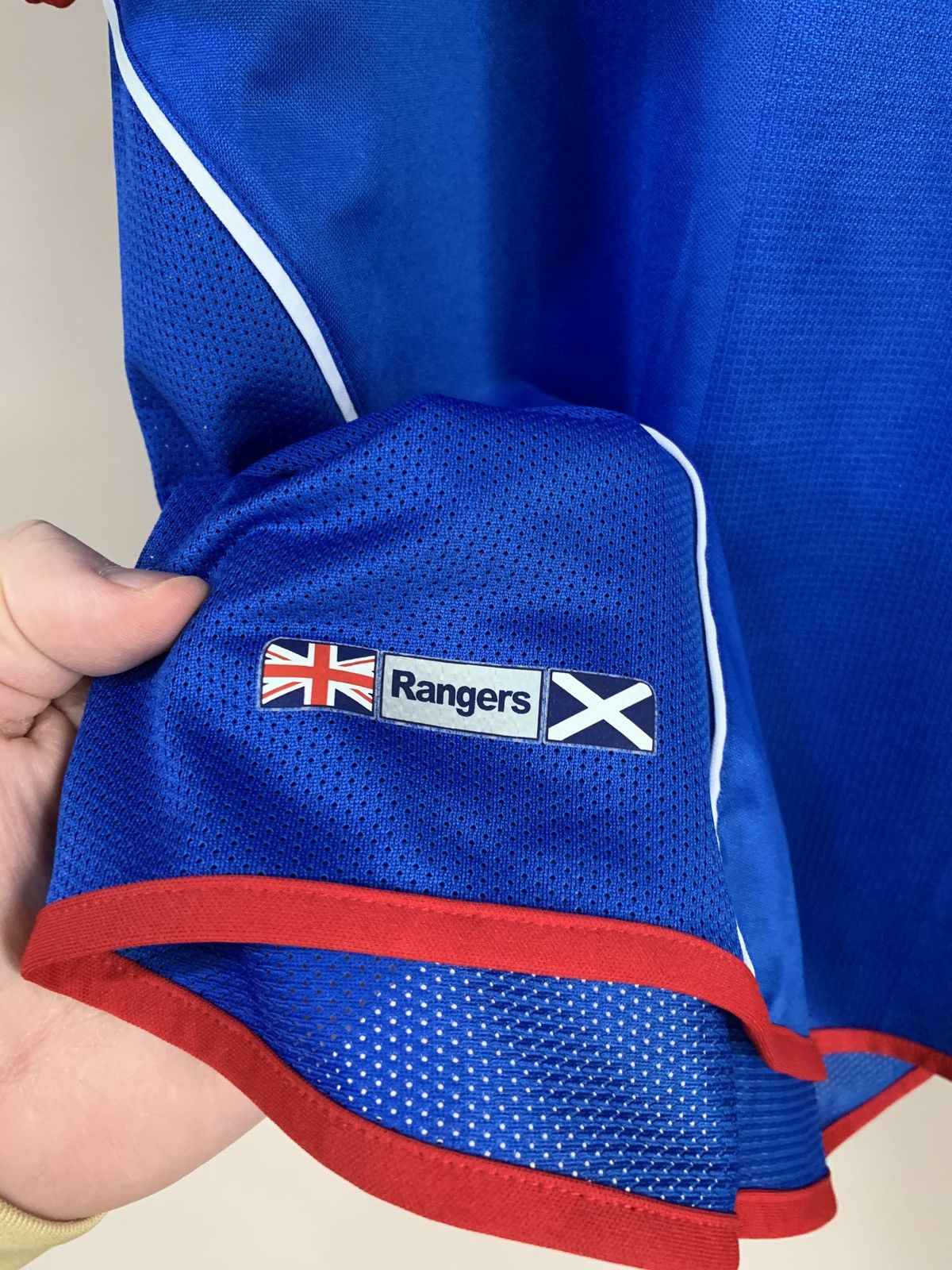 Umbro GLASGOW RANGERS 2005-2006 HOME FOOTBALL UMBRO SHIRT JERSEY Size US XXL / EU 58 / 5 - 7 Thumbnail