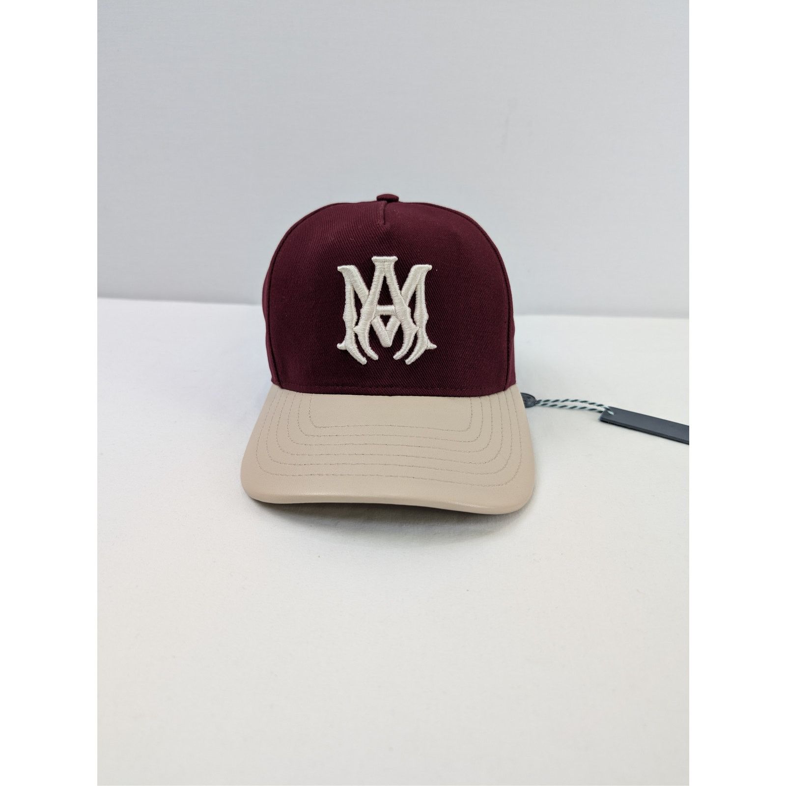 o1rshd1 Q:2 / Size: OS / Two Tone Trucker Cap / Hat Wine