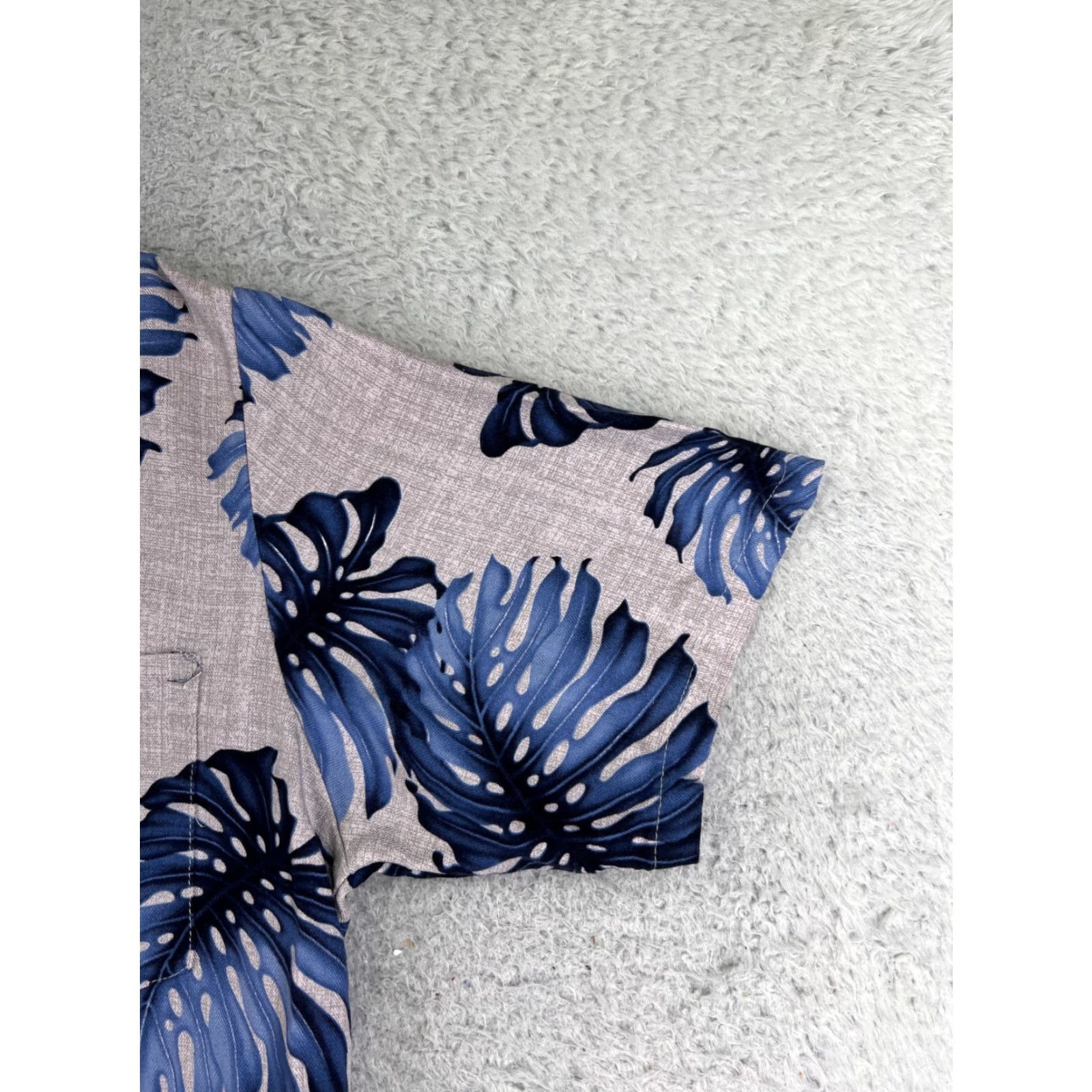 Vintage Pau Hana Hawaiian Shirt Adult Large Blue Floral Palm 100% Rayon Button Up Size US L / EU 52-54 / 3 - 2 Thumbnail