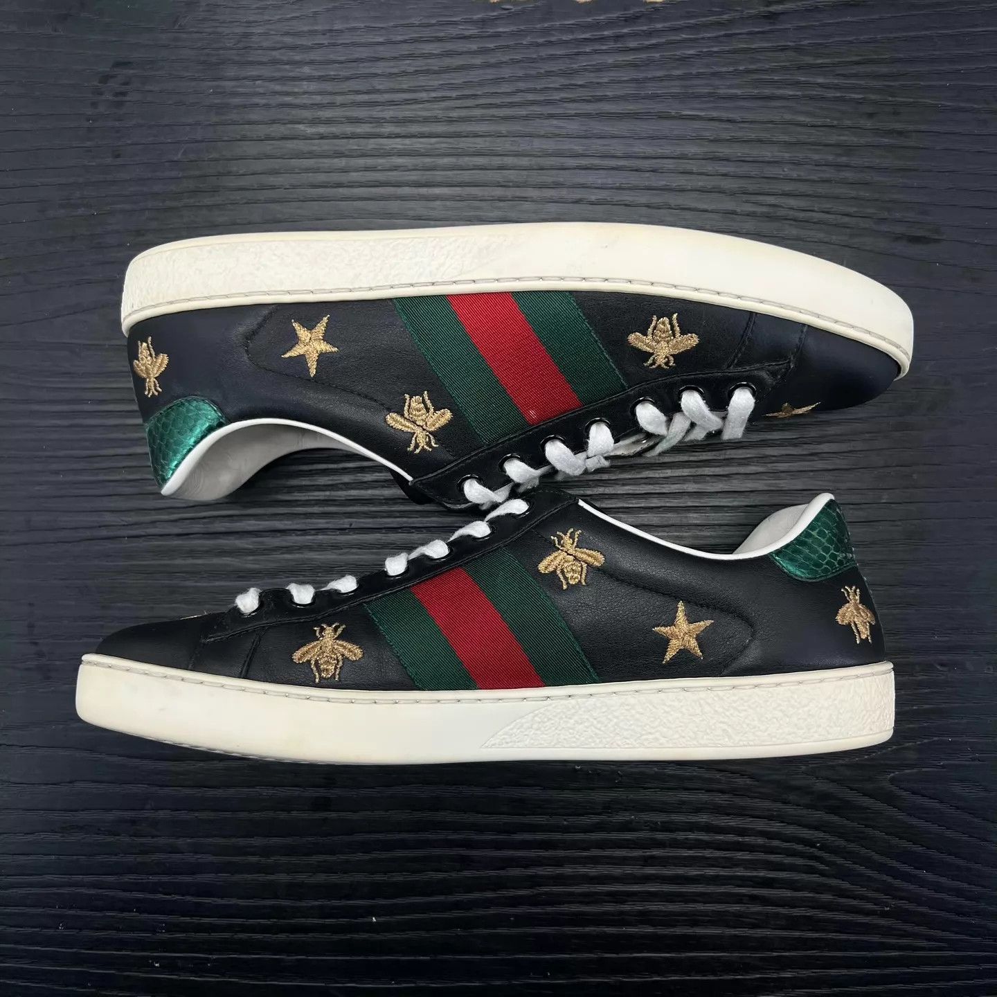 Gucci Gucci Ace Black Bee Sneaker US 6 EU 40 Boxed Size US 7 / EU 40 - 2 Thumbnail