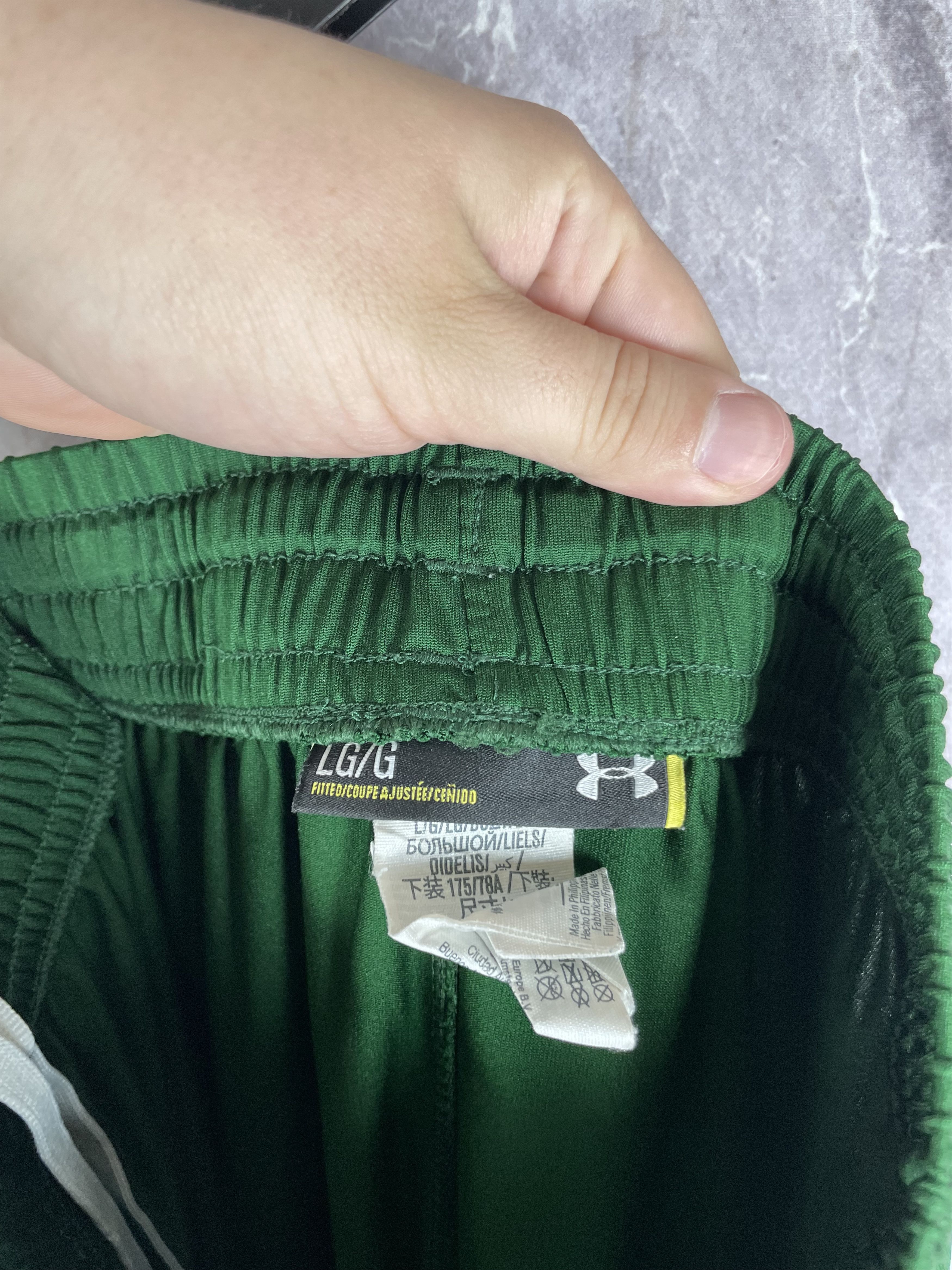 Under Armour Under Armour Tottenham Mens Shorts y2k Size US 34 / EU 50 - 6 Thumbnail