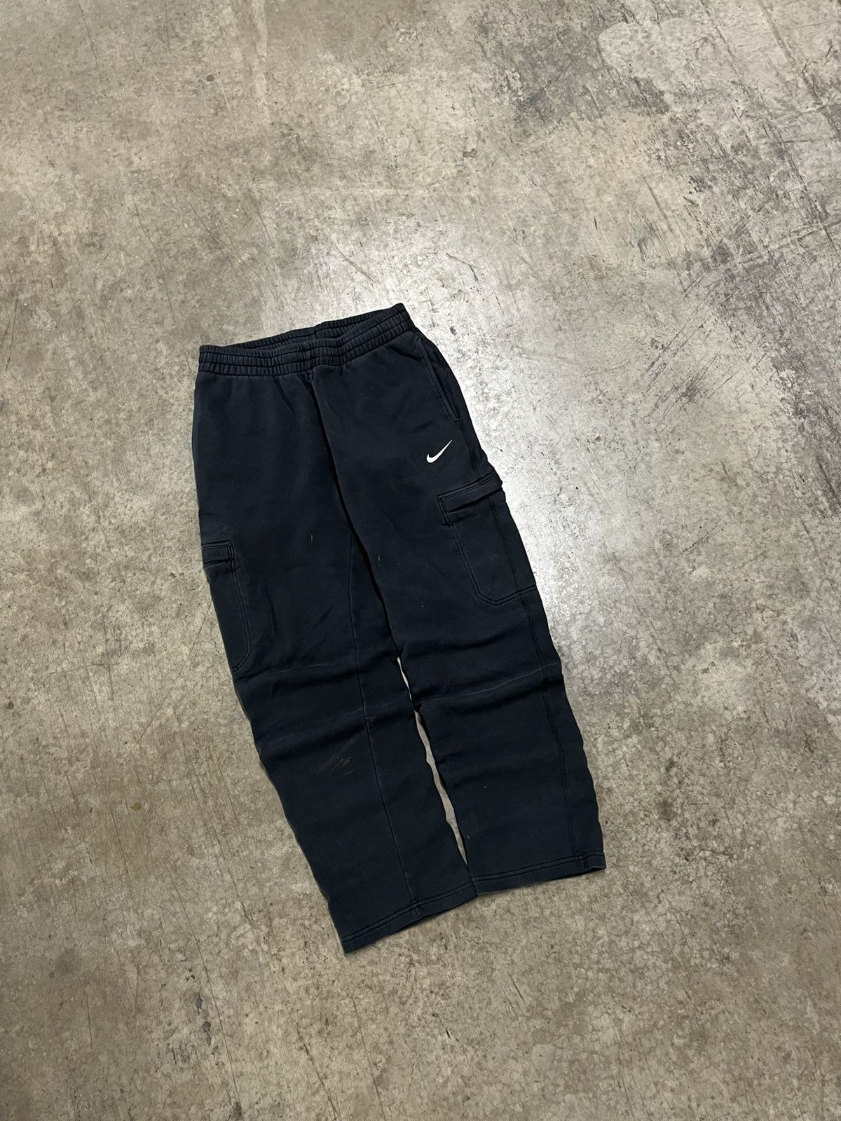 Nike × Vintage Nike sweatpants baggy fit cargo’s streetwear hype rare Size US 30 / EU 46 - 1 Thumbnail