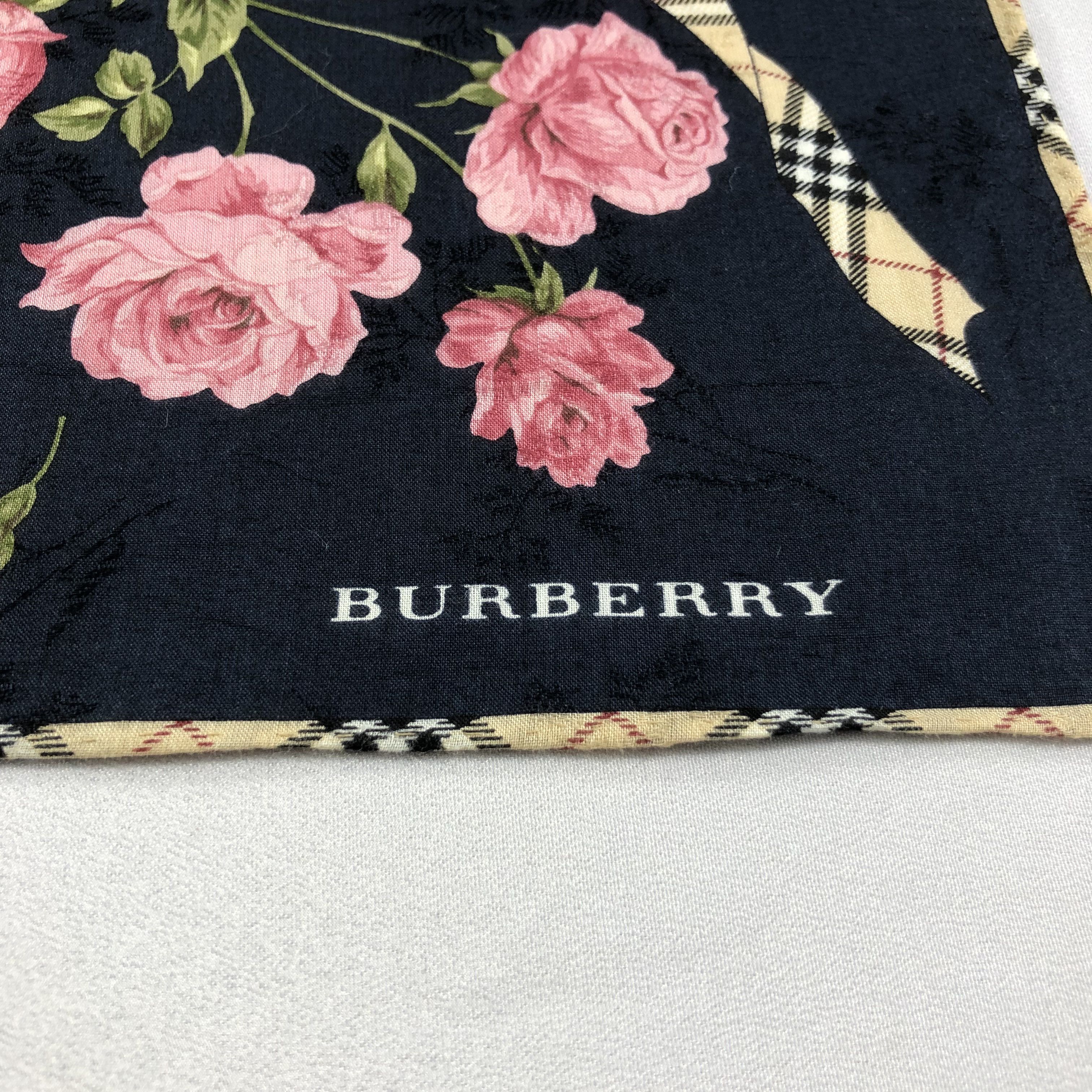 Burberry Burberry Floral Handkerchief Neckerchief Bandana H2130 Size ONE SIZE - 4 Thumbnail
