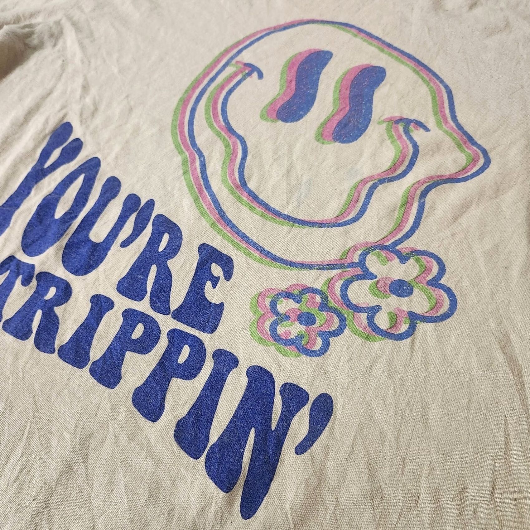 Fashion Nova Fashion Nova Youre Trippin Smiley Graphic Tee Womens Small Cream Ivory 100% Cotton T-Shirt Fun Graphic Casual Travel Shirt Women Small Crew Neck Size S / US 4 / IT 40 - 7 Thumbnail