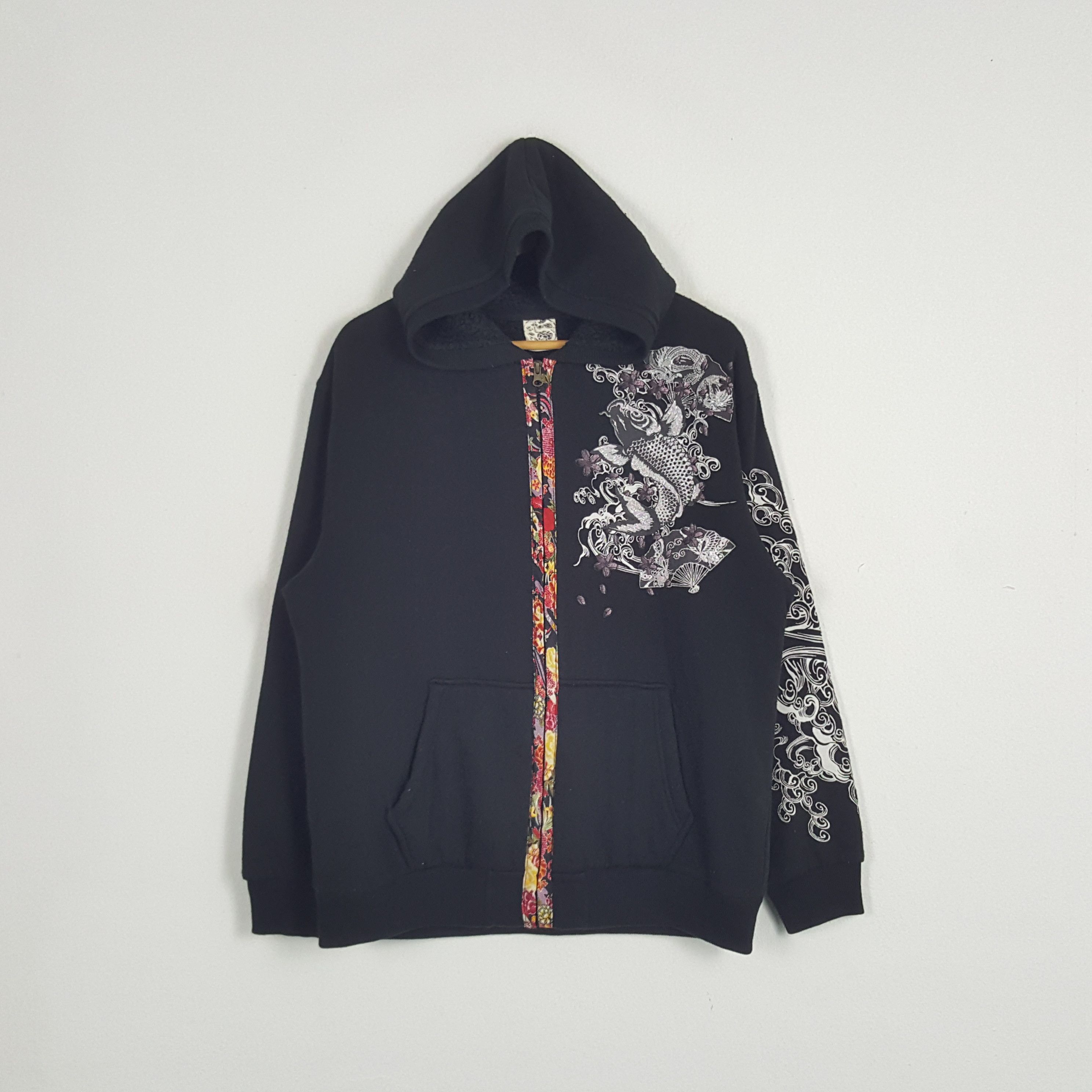 Vintage Vintage Sukajan Souvenir Japanese Brand Koi Art Hoodies Size US L / EU 52-54 / 3 - 1 Thumbnail