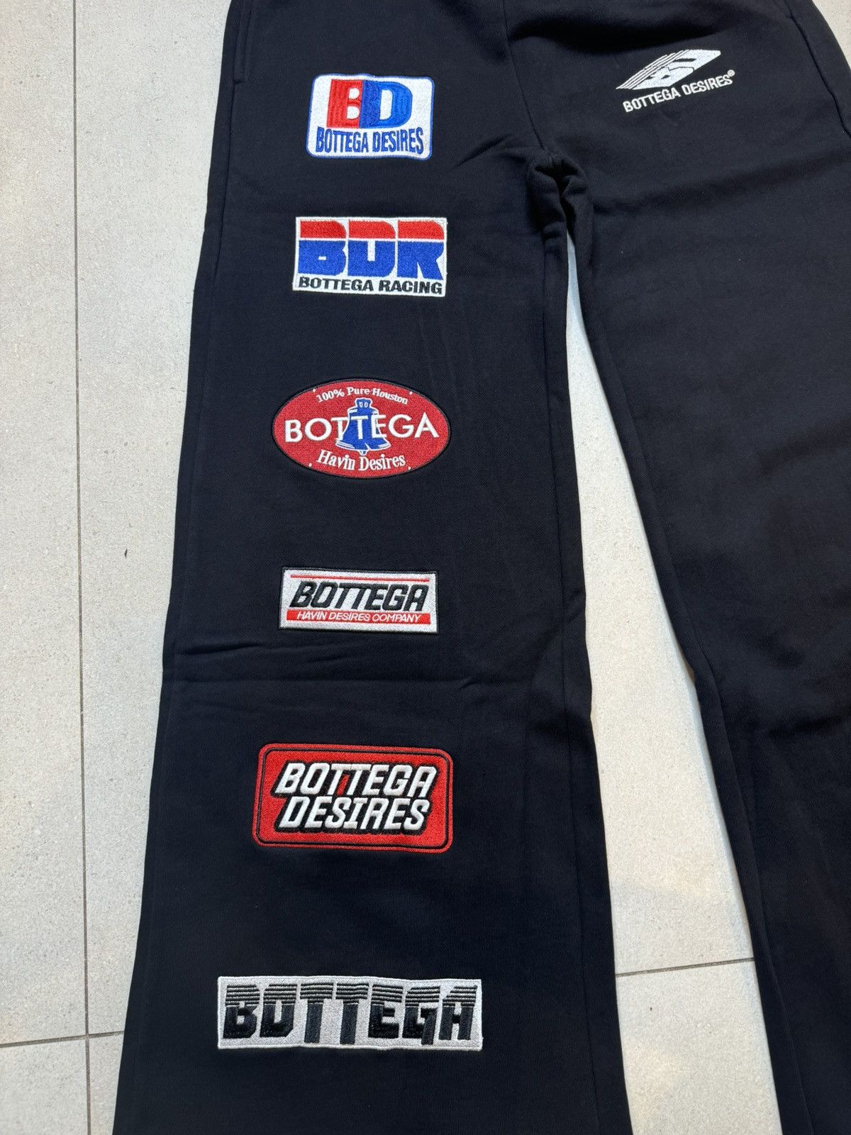 Other Bottega Desires Patches Sweatpants SIZE MEDIUM Size US 30 / EU 46 - 2 Thumbnail