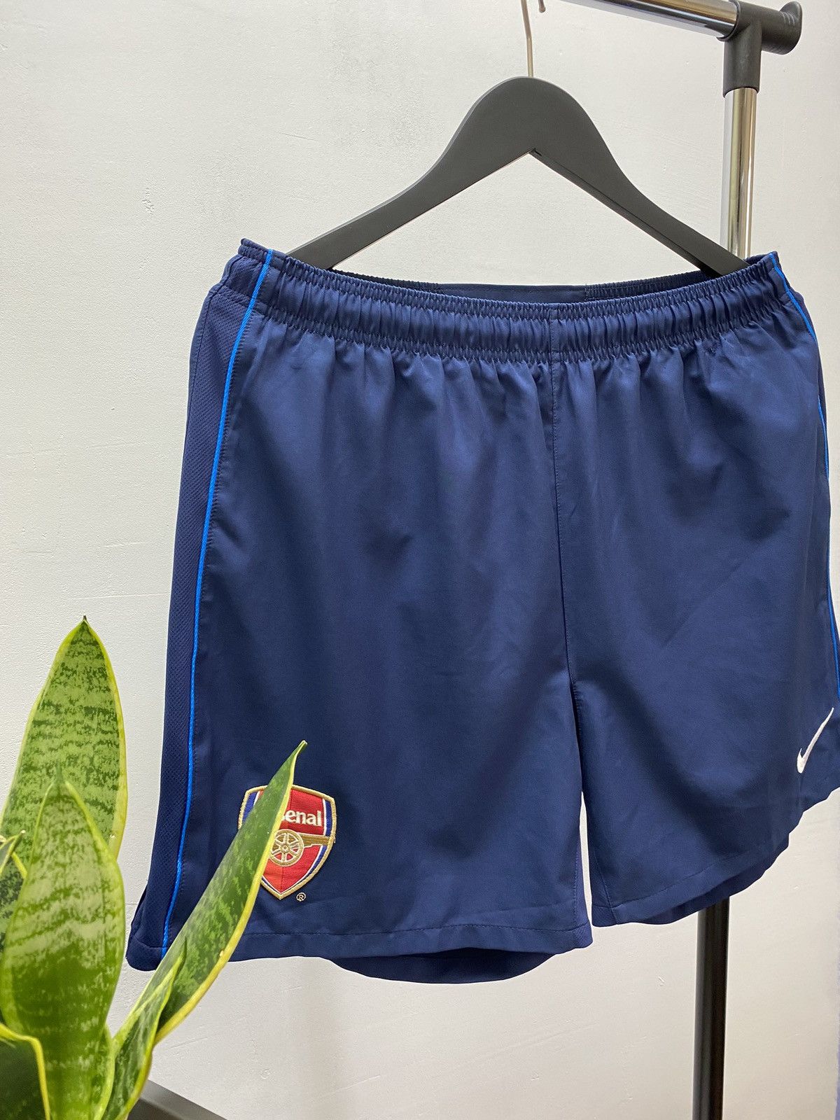 Nike × Vintage Nike Arsenal 2009 2010 Soccer Shorts Football Size US 32 / EU 48 - 3 Thumbnail