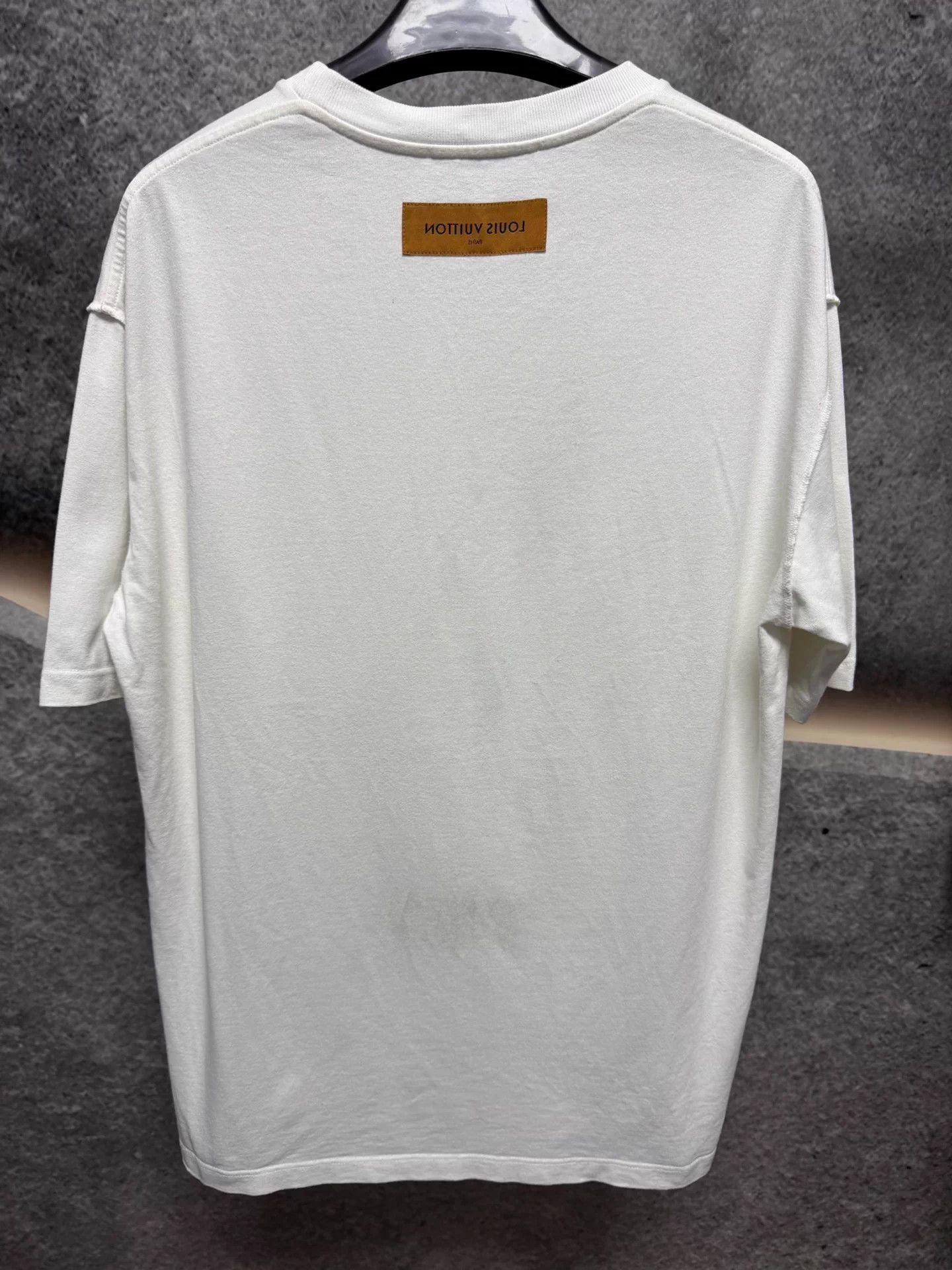 Louis Vuitton LV Rainbow Logo Short-Sleeve T-shirt XXL Size US XXL / EU 58 / 5 - 2 Thumbnail