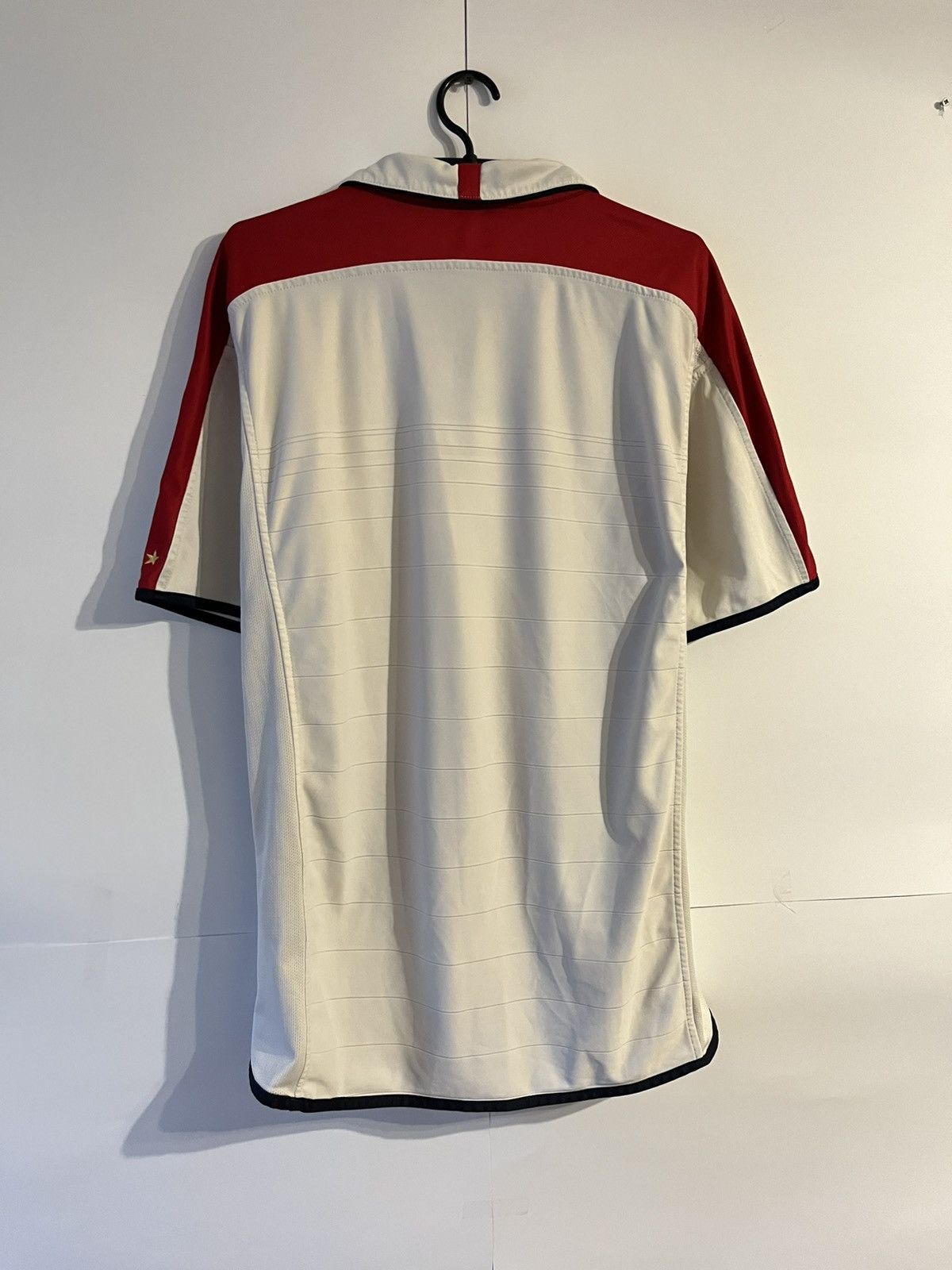 Umbro Umbro England 2003-05 Home Reversible Polo Soccer Jersey Size US L / EU 52-54 / 3 - 5 Thumbnail