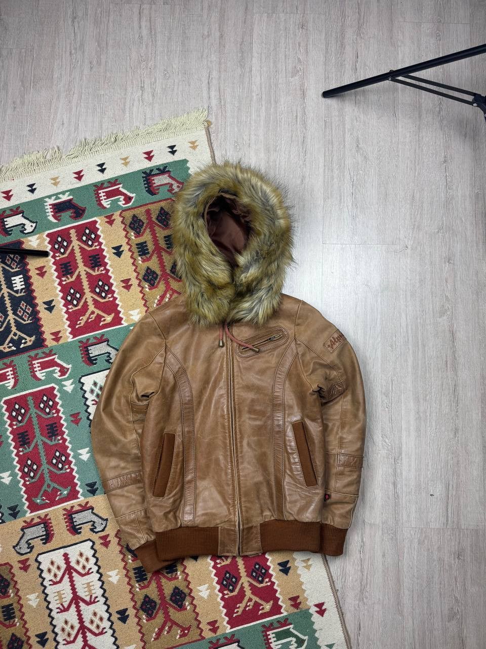 Japanese Brand × Vintage Vintage Hype Leather Y2K Fur Jacket Size M / US 6-8 / IT 42-44 - 1 Thumbnail