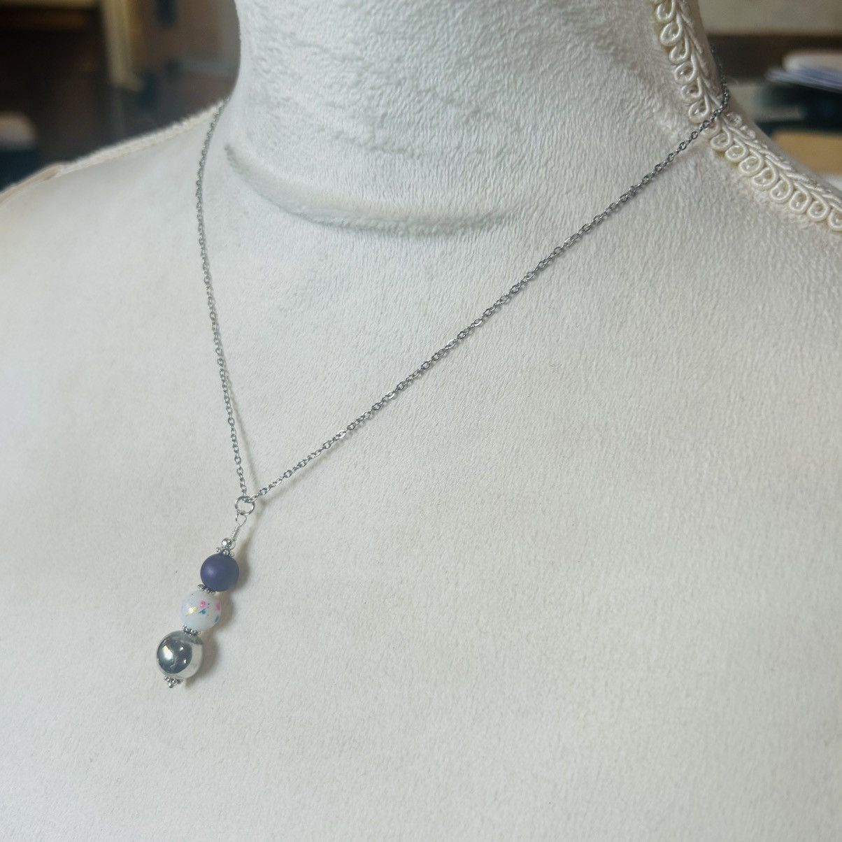 Handmade Handcrafted art glass bead drop pendant on chain necklace Size ONE SIZE - 4 Thumbnail